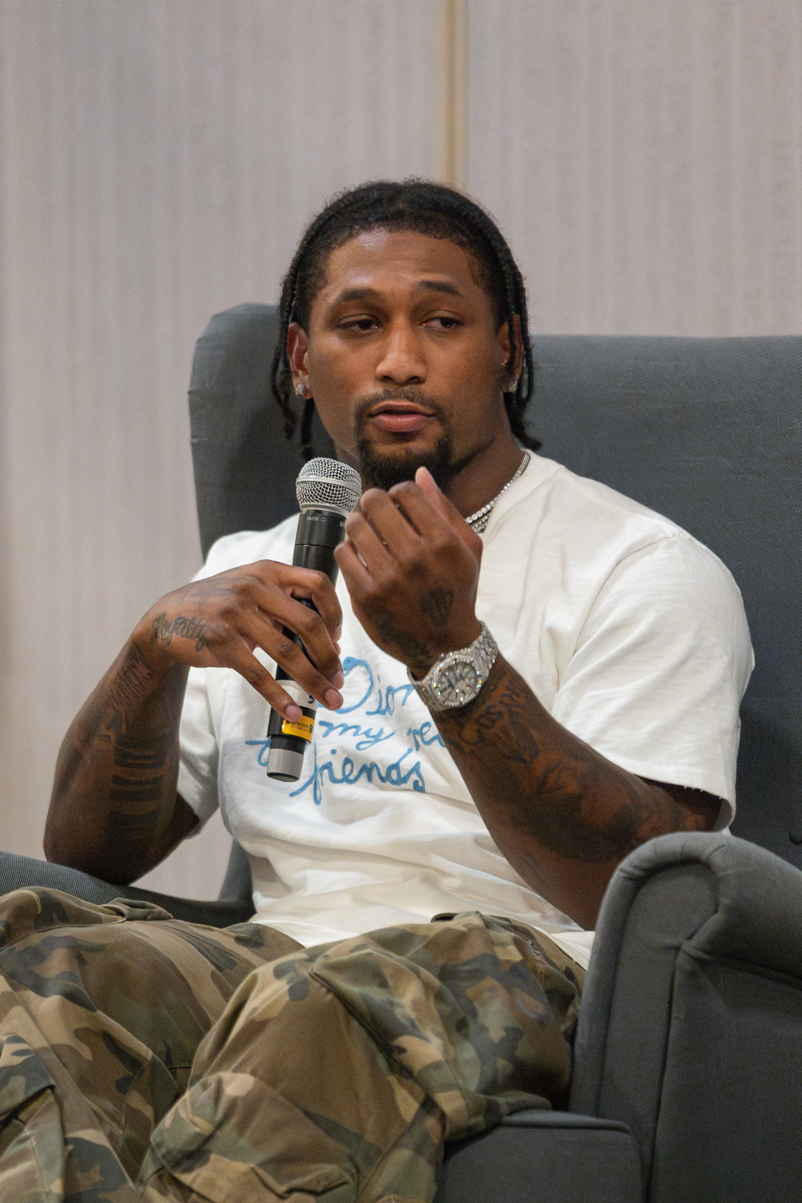 Deonte Harty speaking at a mental health event