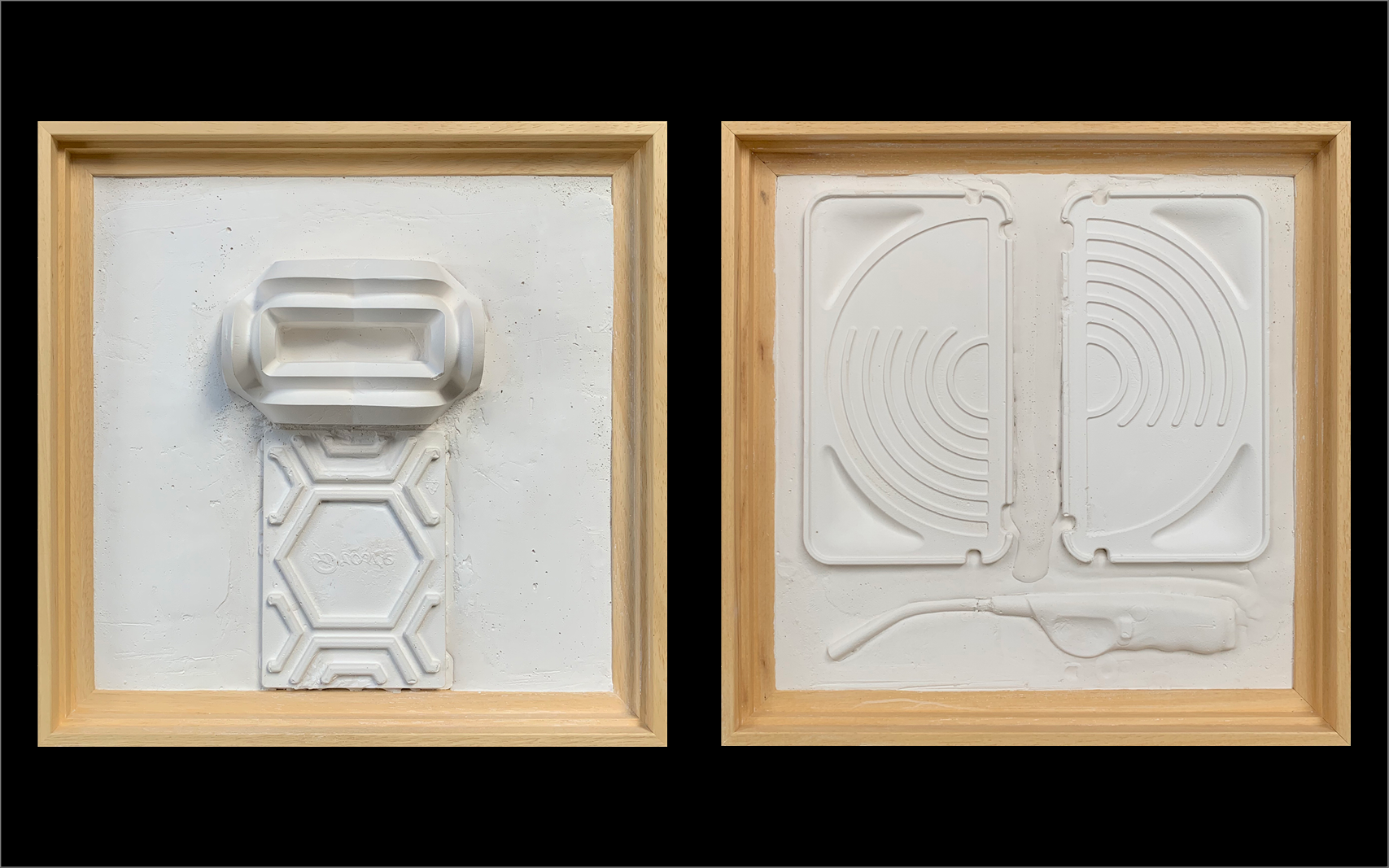 Left: StartTrooper (Techno-series) | Right: 5G (Techno-series) - verkocht/sold