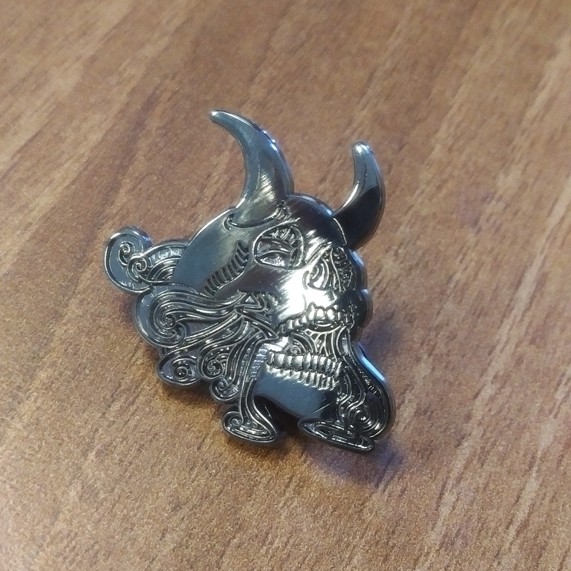 Wogender Schadel - Void pin