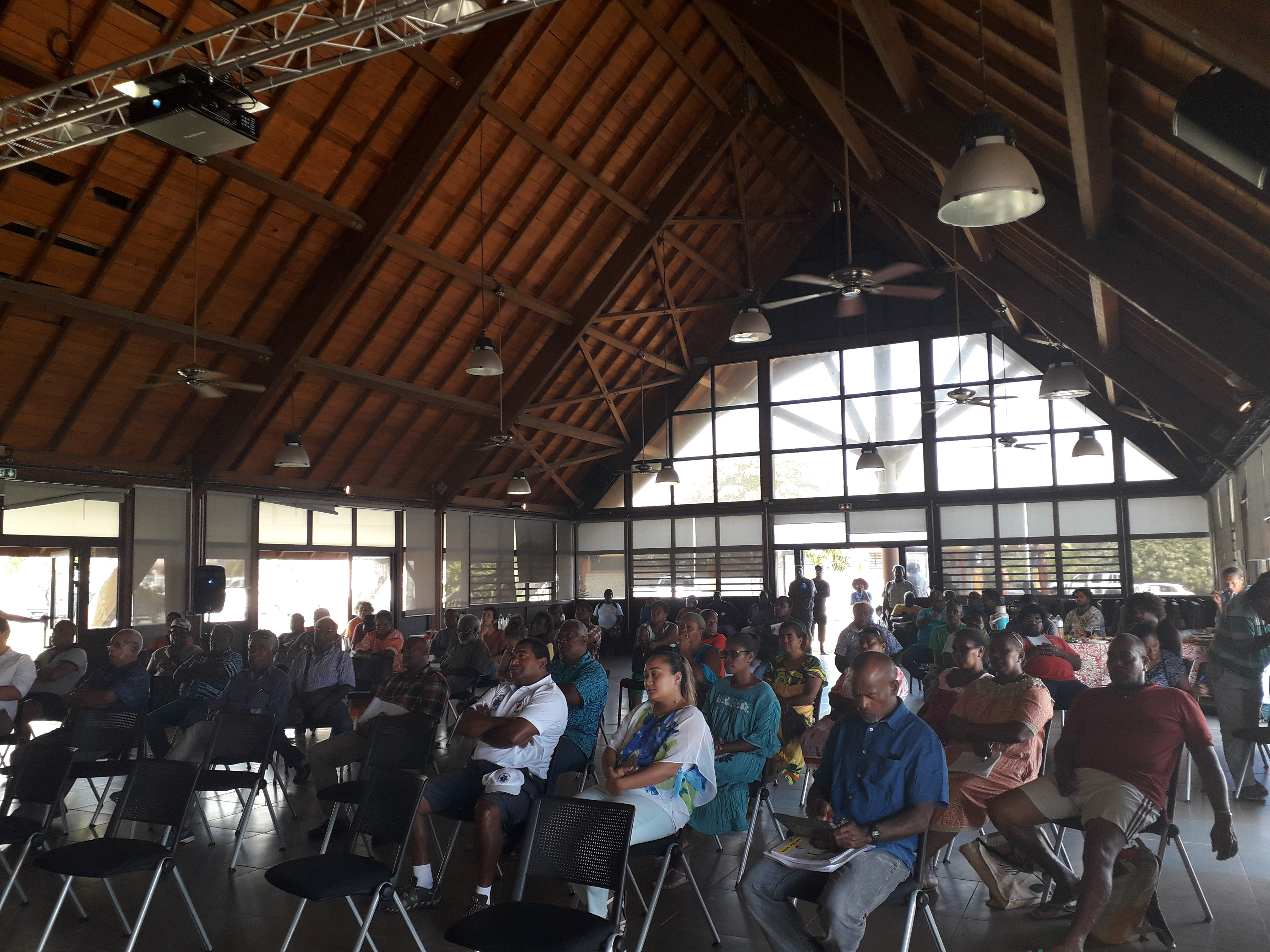 Evaluation des impacts socio-économiques de la grappe de projet « Aéroport de Lifou-Wanaham » - province des Îles