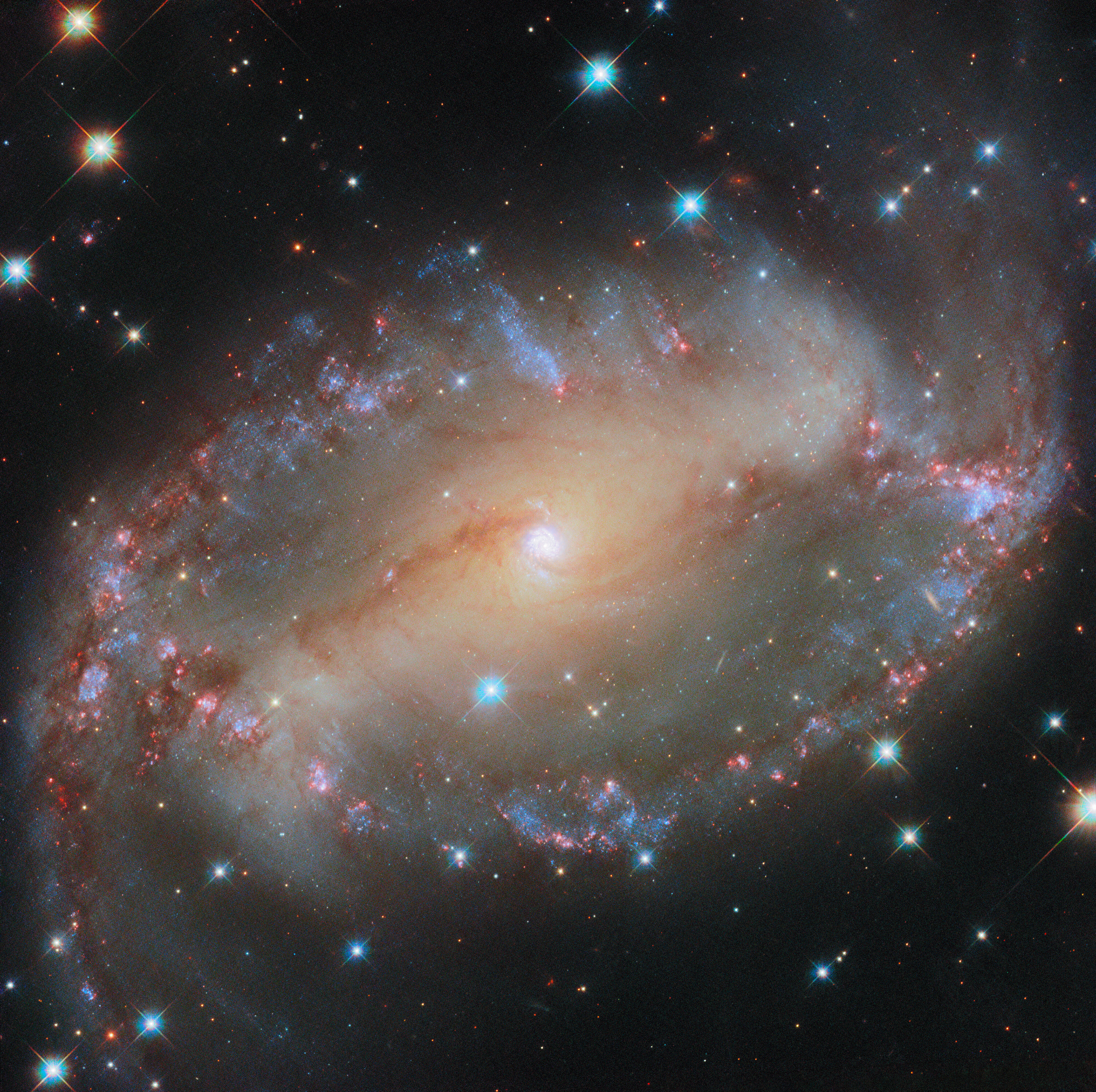 Seeing eye to eye - Credit: ESA/Hubble & NASA, D. Thilker
