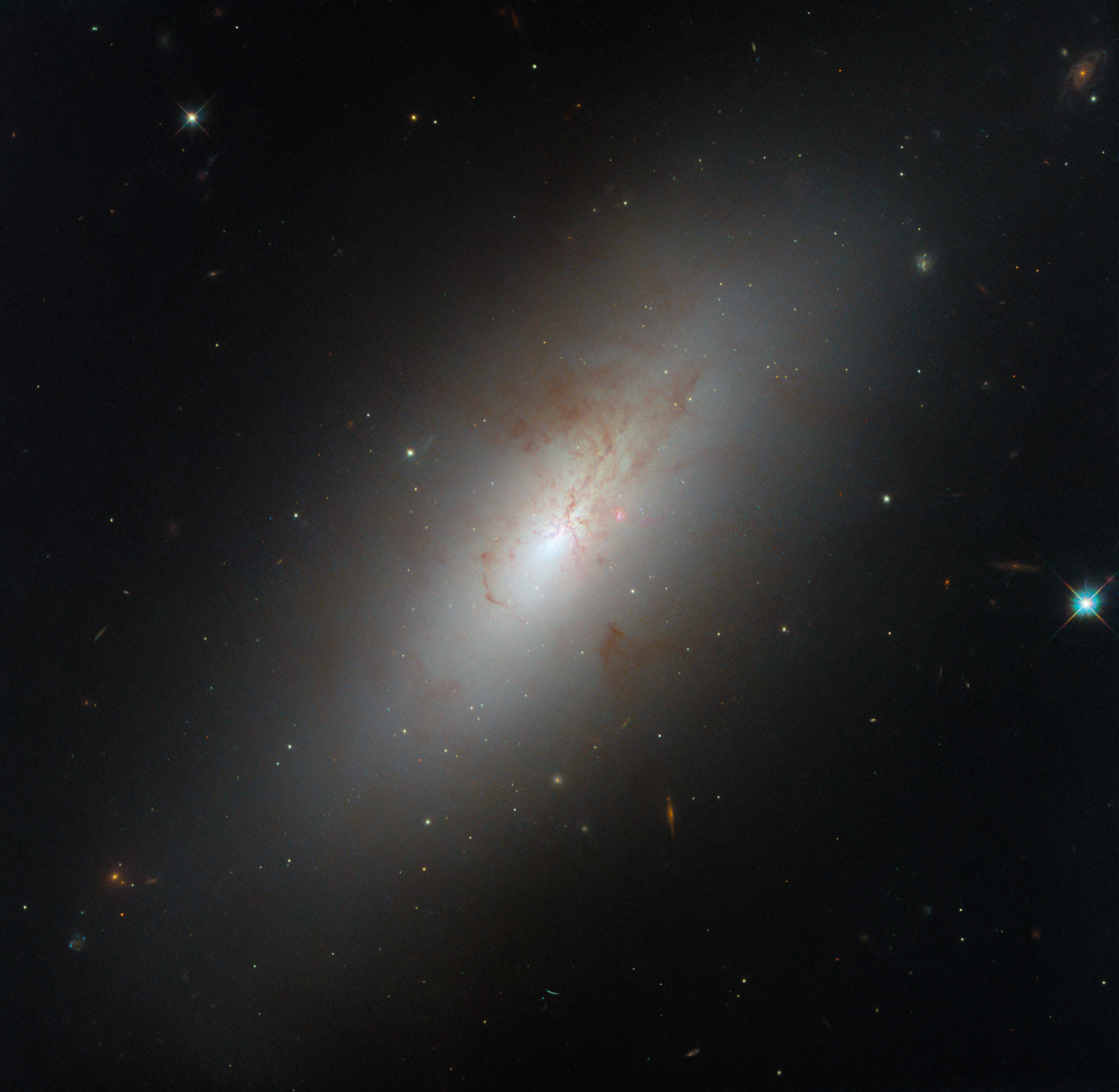Playing against type - Credit: ESA/Hubble & NASA, D. Thilker