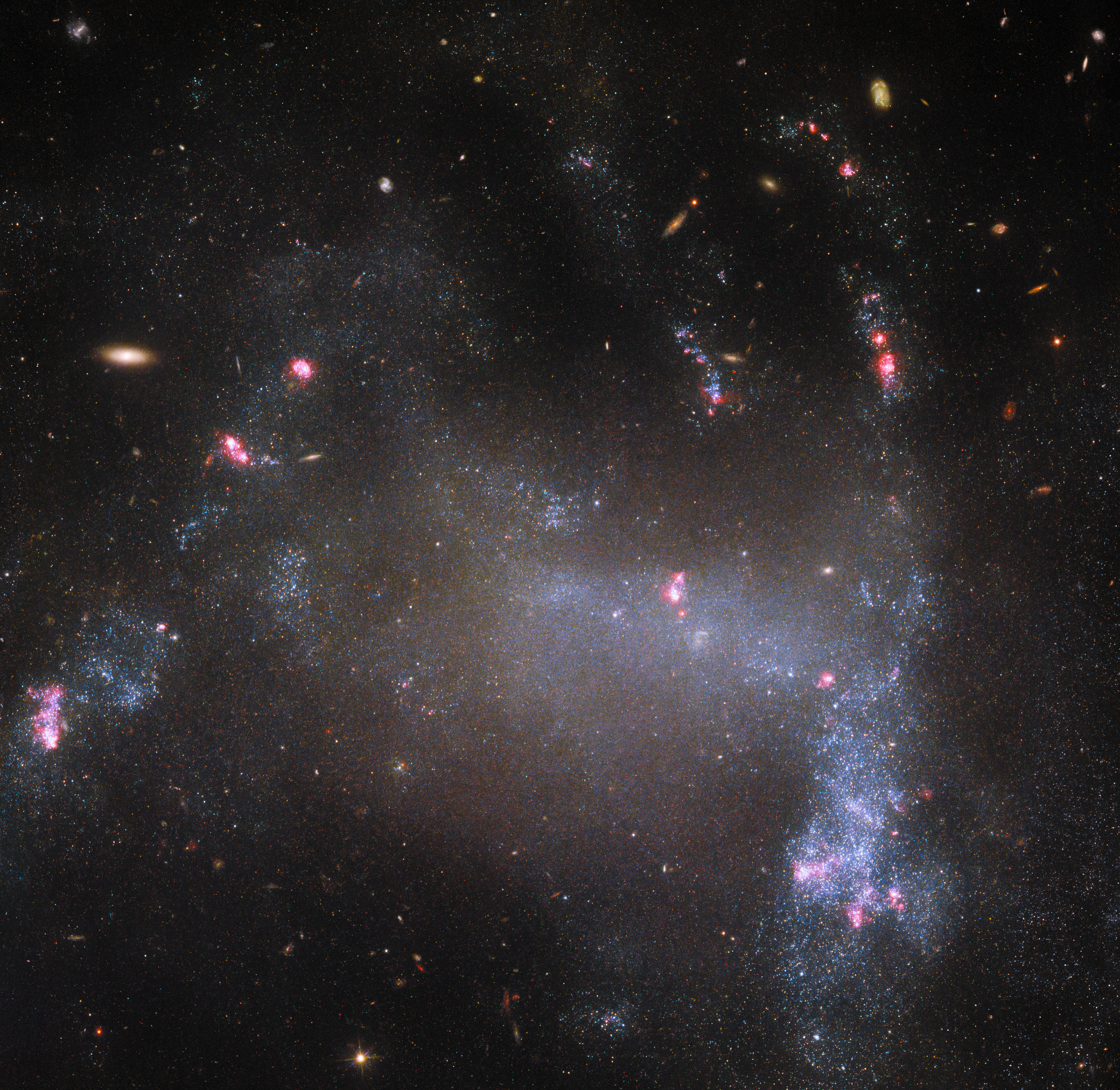 The Spider (and not its web) - Credit: ESA/Hubble & NASA, R. Tully, M. Messa