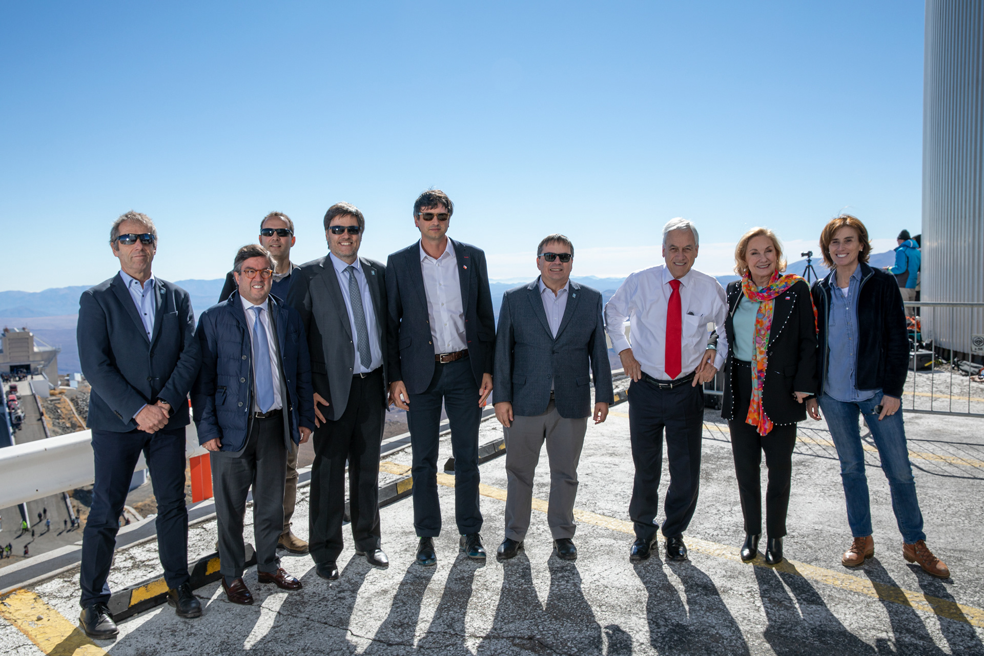 The President of the Republic of Chile, Sebastián Piñera, was greeted by ESO Director General Xavier Barcons when he visited ESO’s La Silla Observatory on the occasion of the total solar eclipse on 2 July 2019 and the Observatory’s 50 years of operation. The President was given a tour of La Silla’s world-class facilities, celebrating a fruitful partnership between ESO and host country Chile.