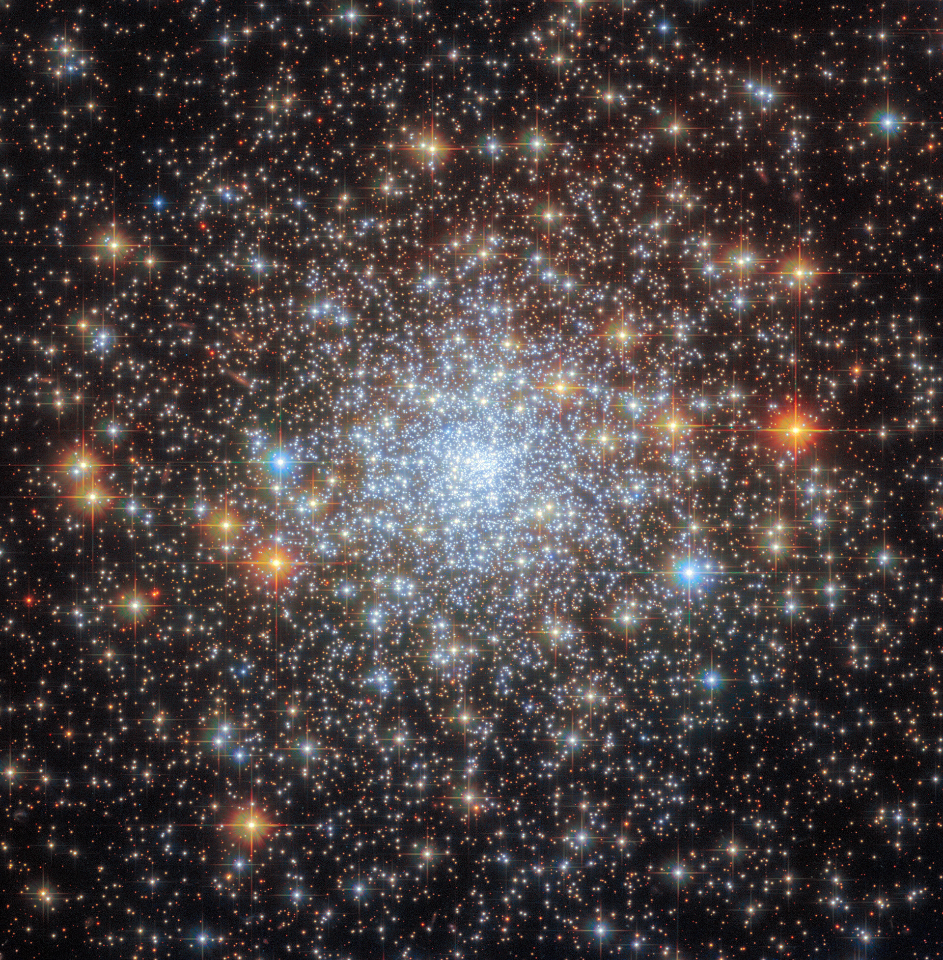 NGC 6652 - Credit: ESA/Hubble & NASA, A. Sarajedini, G. Piotto
