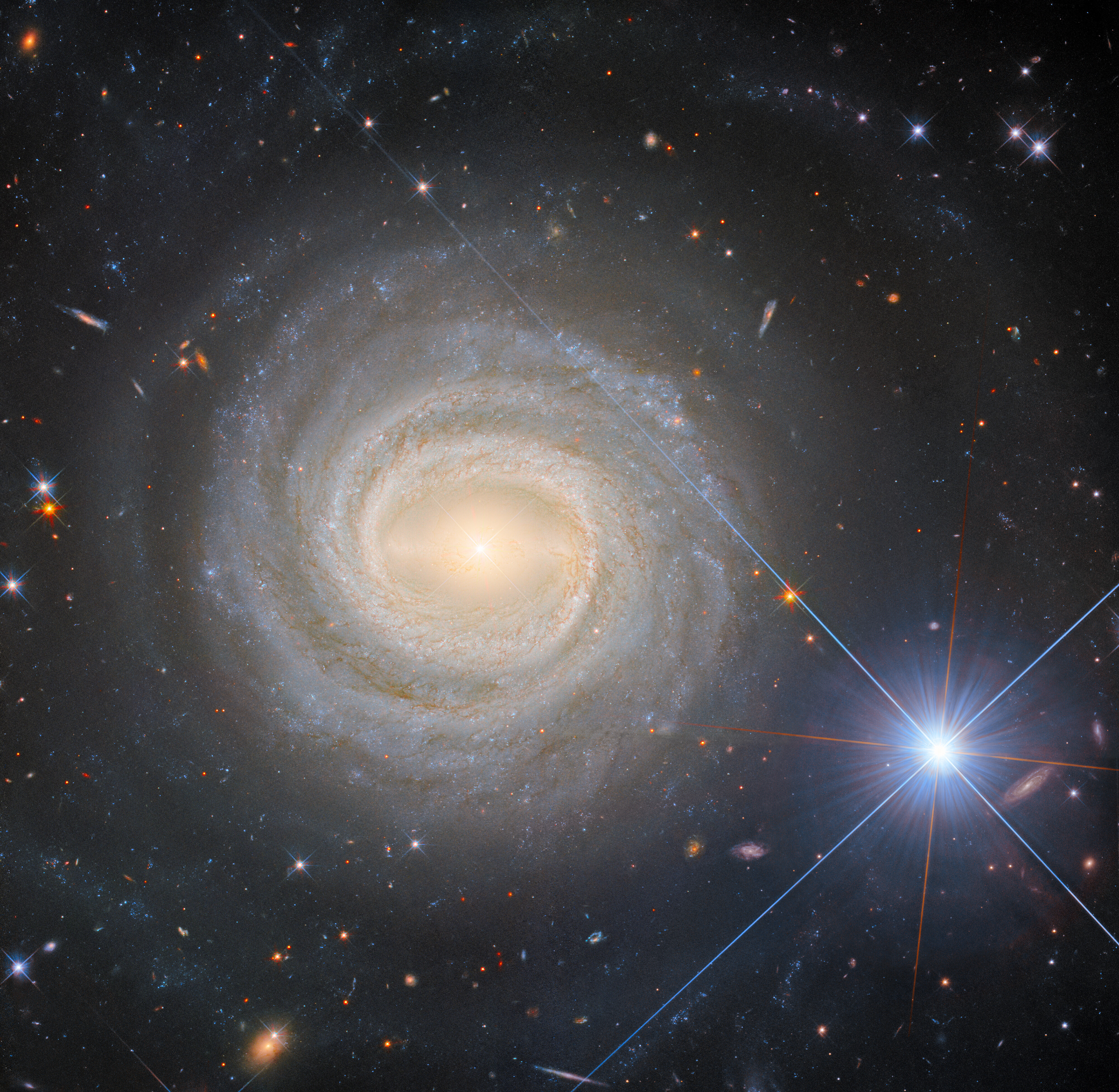 The eponymous NGC 3783 - Credit: ESA/Hubble & NASA, M. C. Bentz, D. J. V. Rosario 