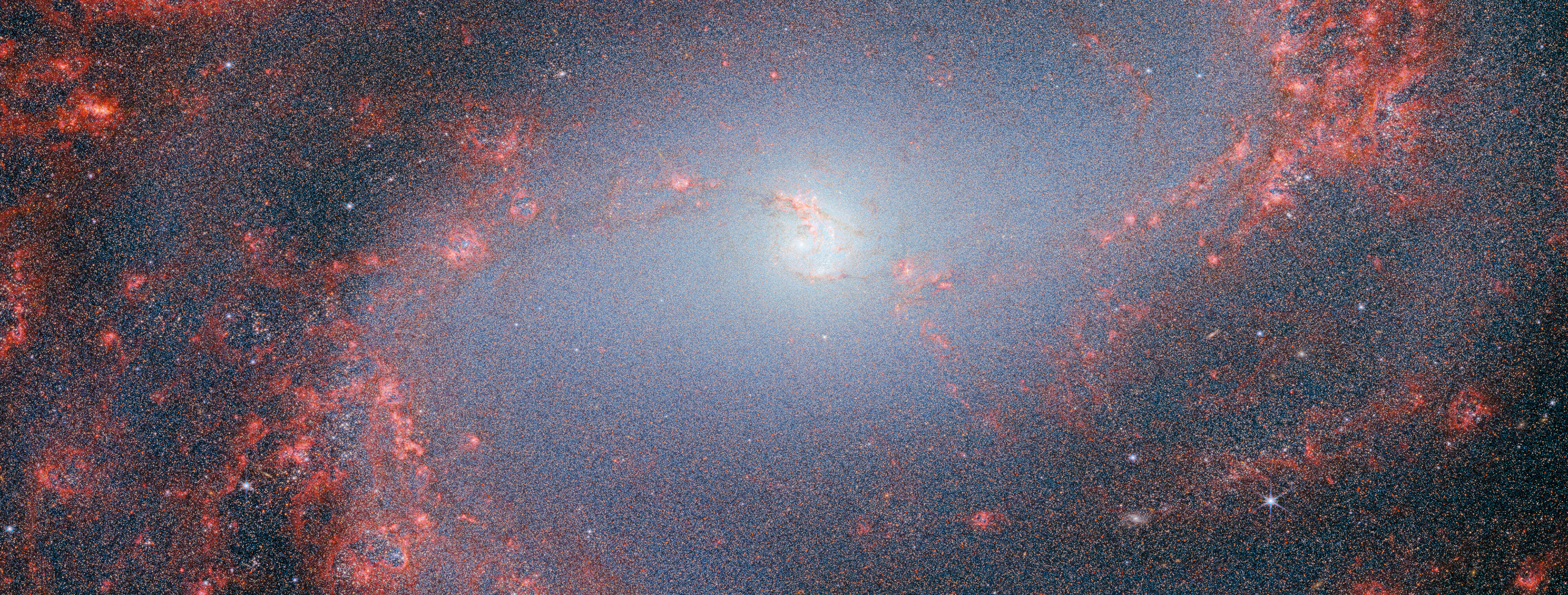 No tricks, just treats (M83 NIRCam image) - Credit: ESA/Webb, NASA & CSA, A. Adamo (Stockholm University) and the FEAST JWST team