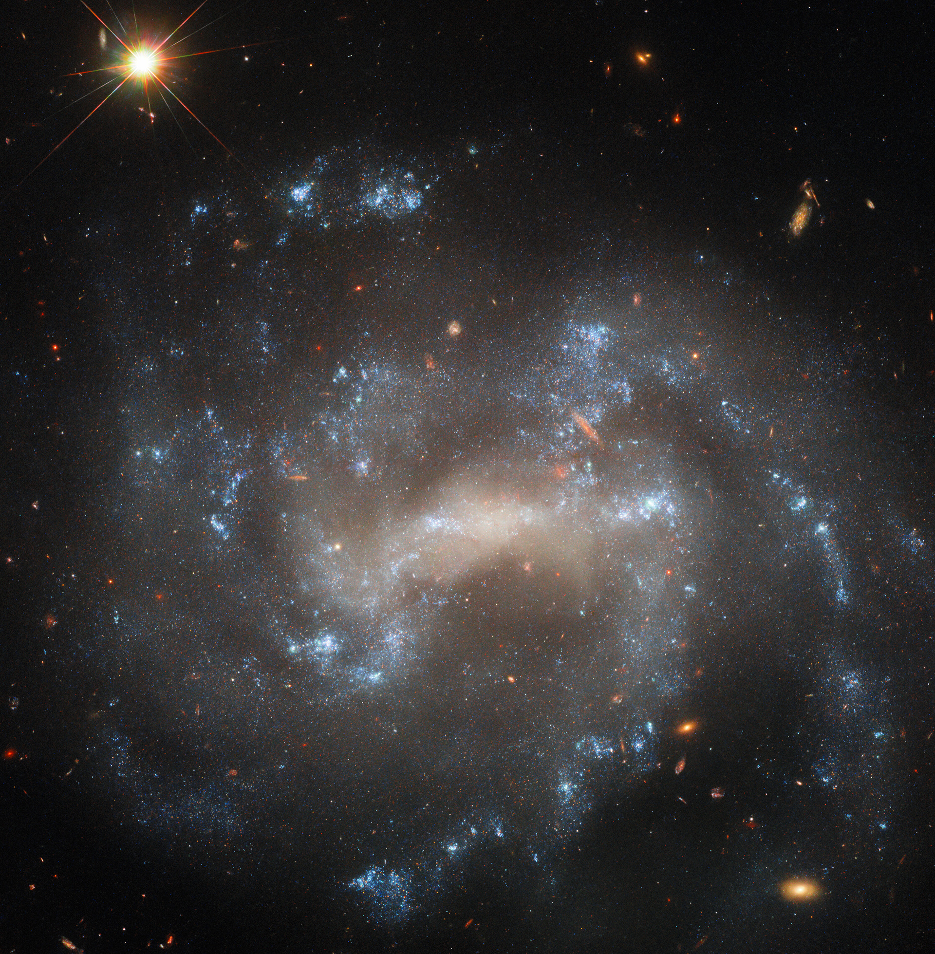 A spiral hiding an impostor - Credit: ESA/Hubble & NASA, W. Jacobson-Galán, A. Filippenko, J. Mauerhan