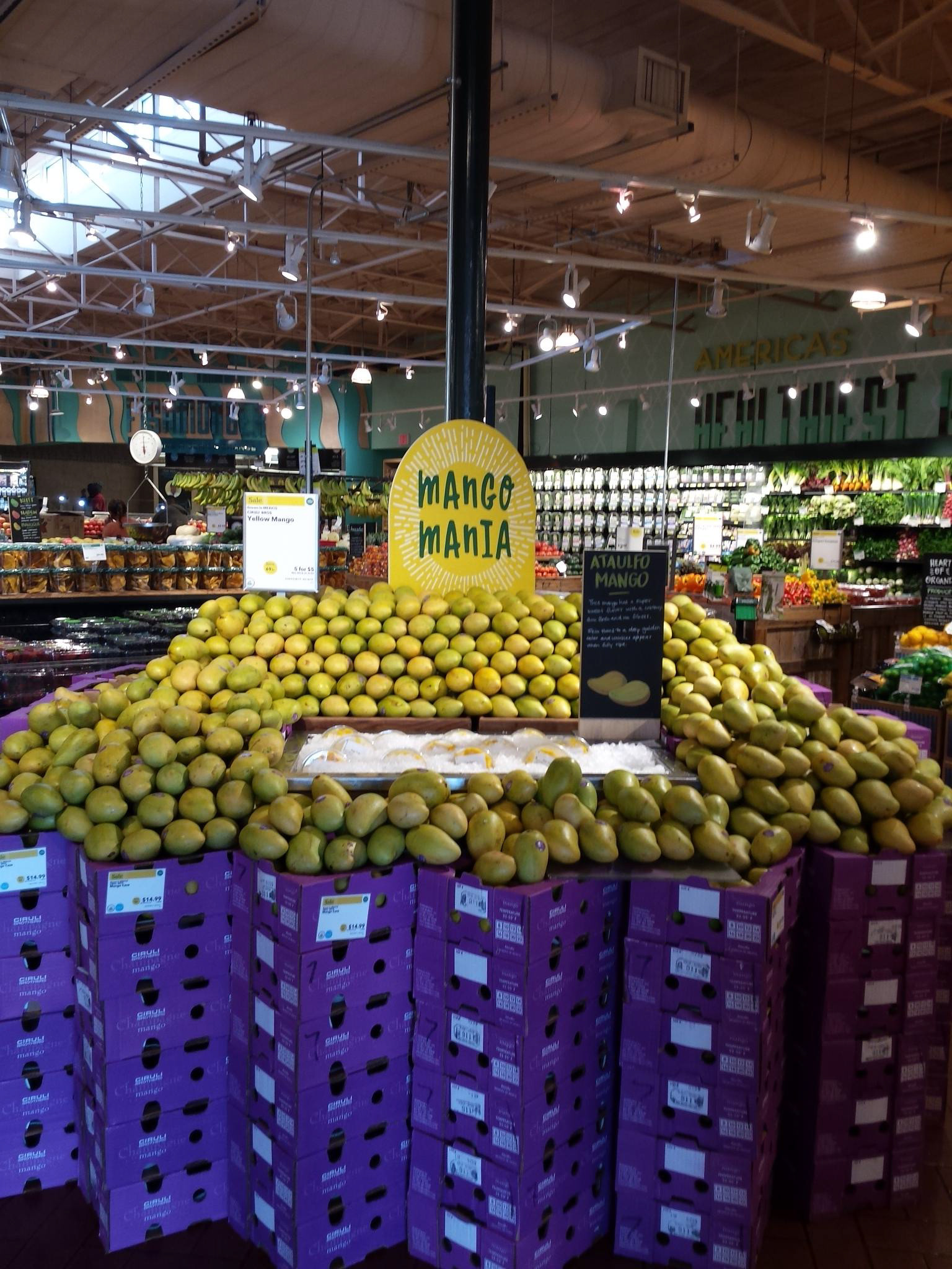 Display for mango sale