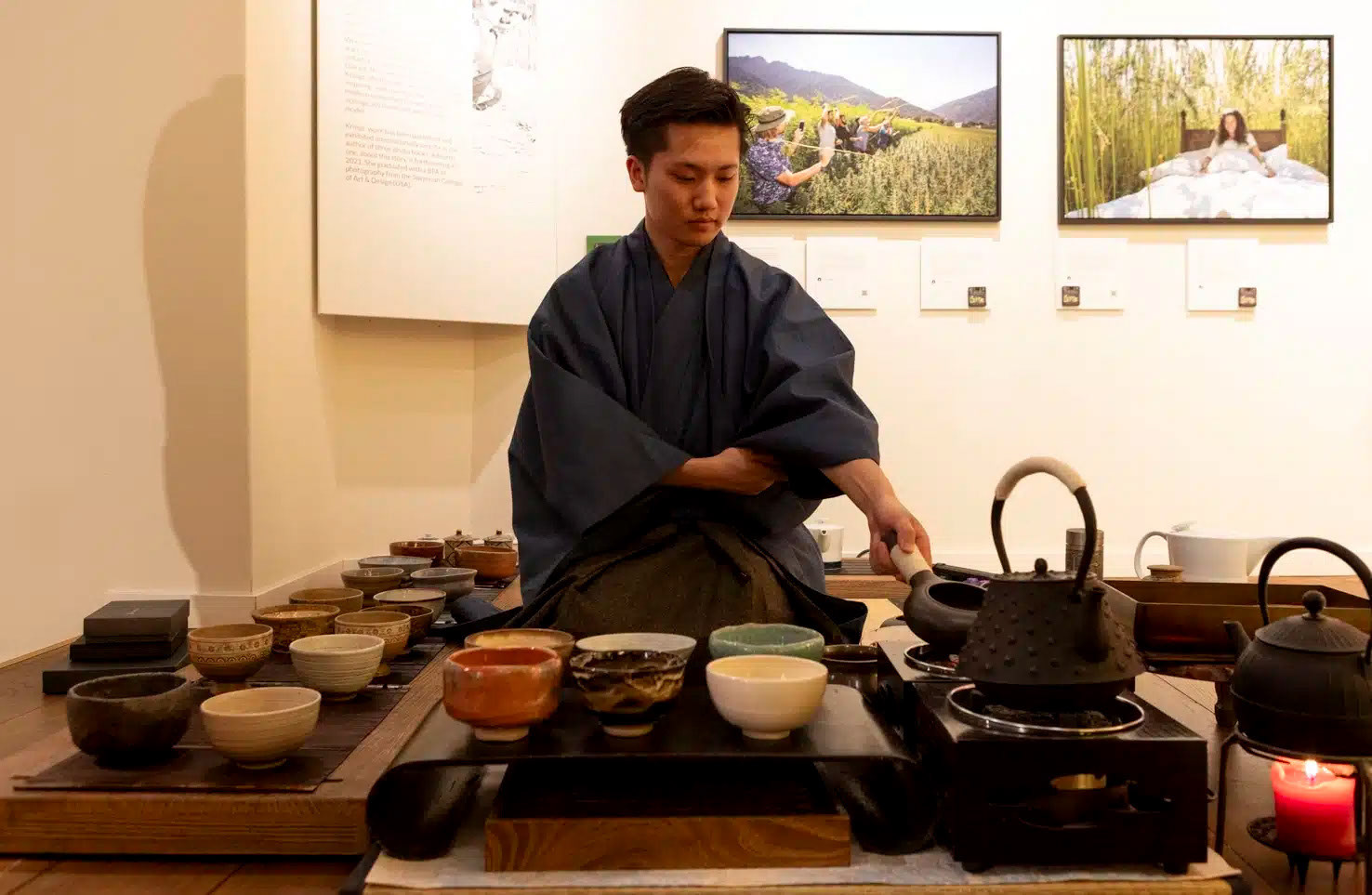 Abertura da cerimônia com chá por Asobi Ogino | foto: Barwerd van der Plats