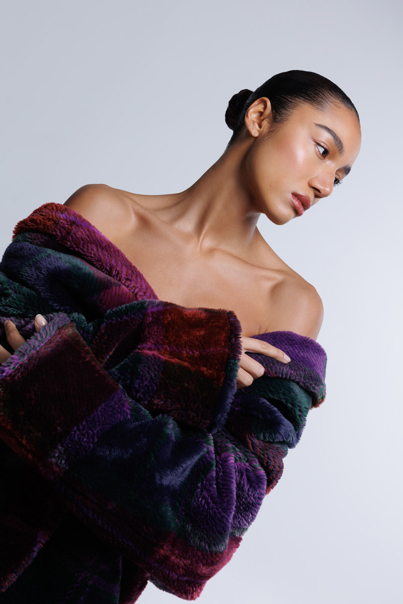 Fashion beauty portrait with natural skin and movement
