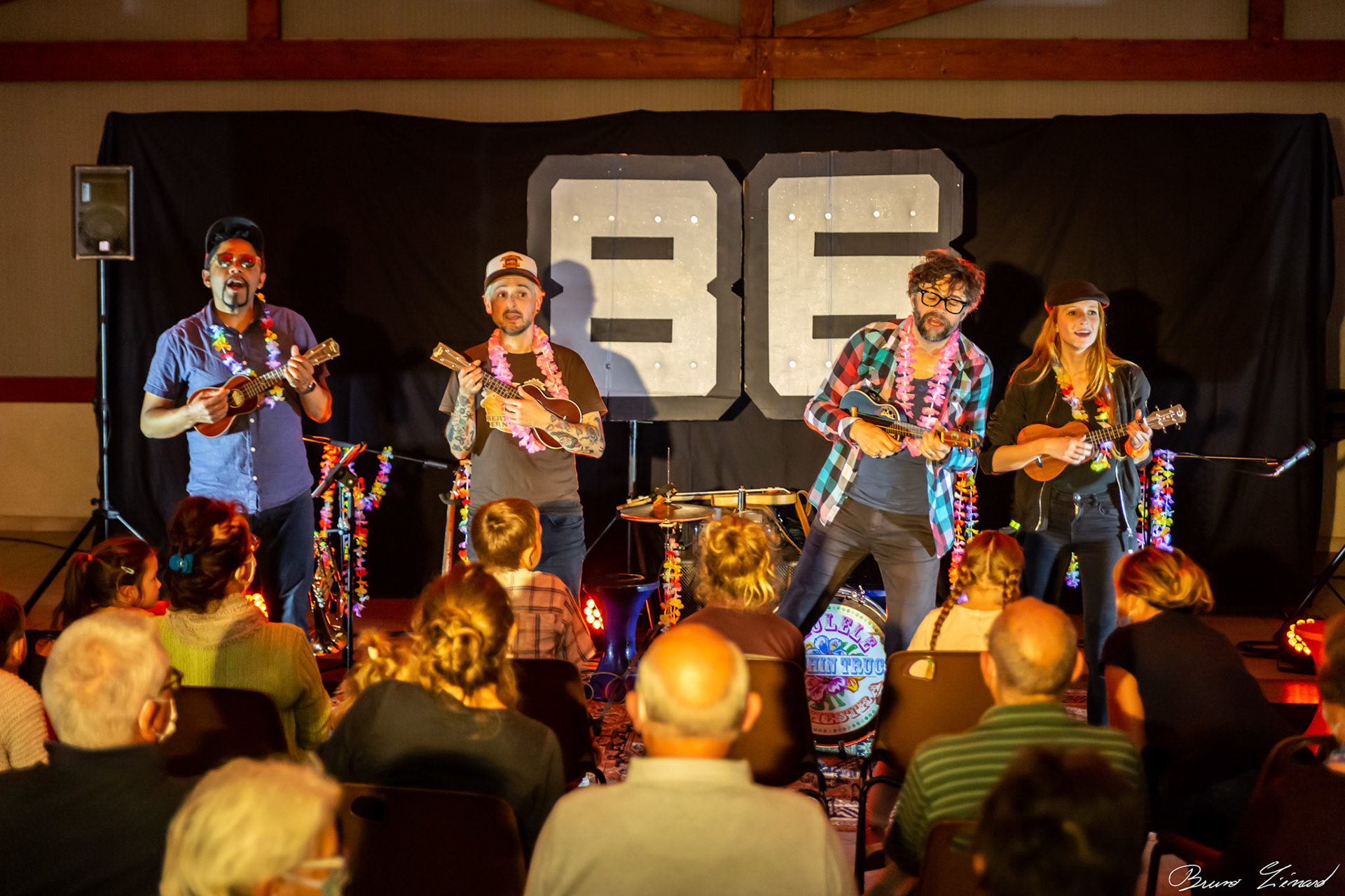 Ukulélé Machin Truc Orchestra