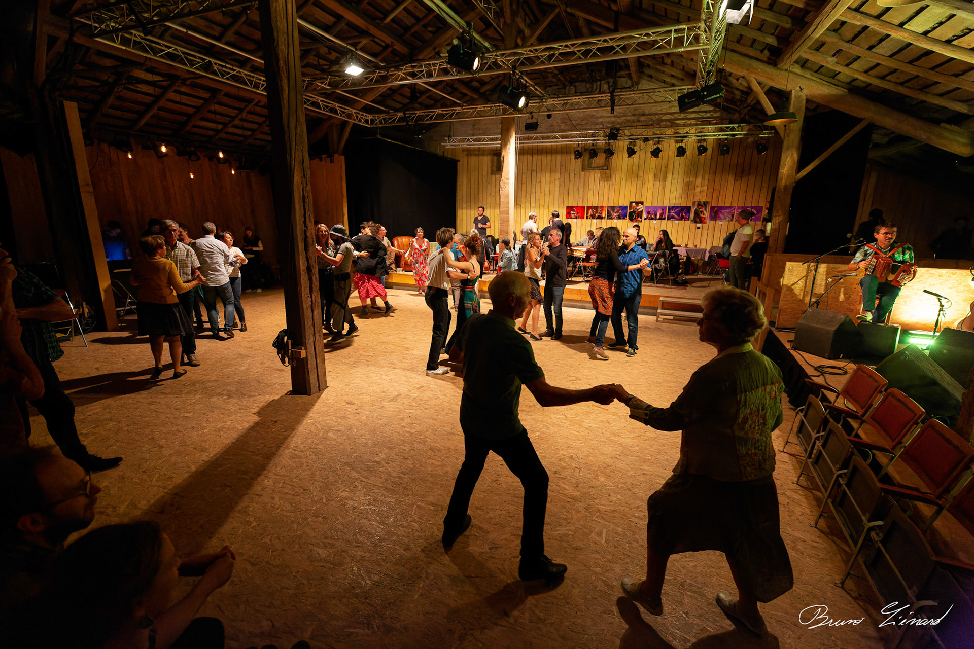 Trio MJC - Les écorcés vifs