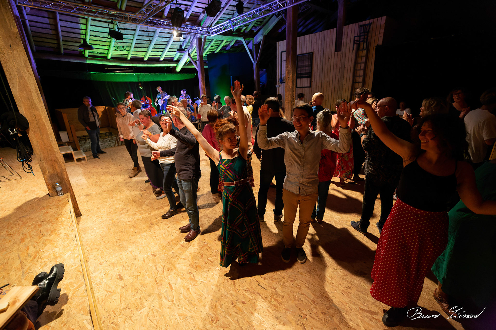 Trio MJC - Les écorcés vifs