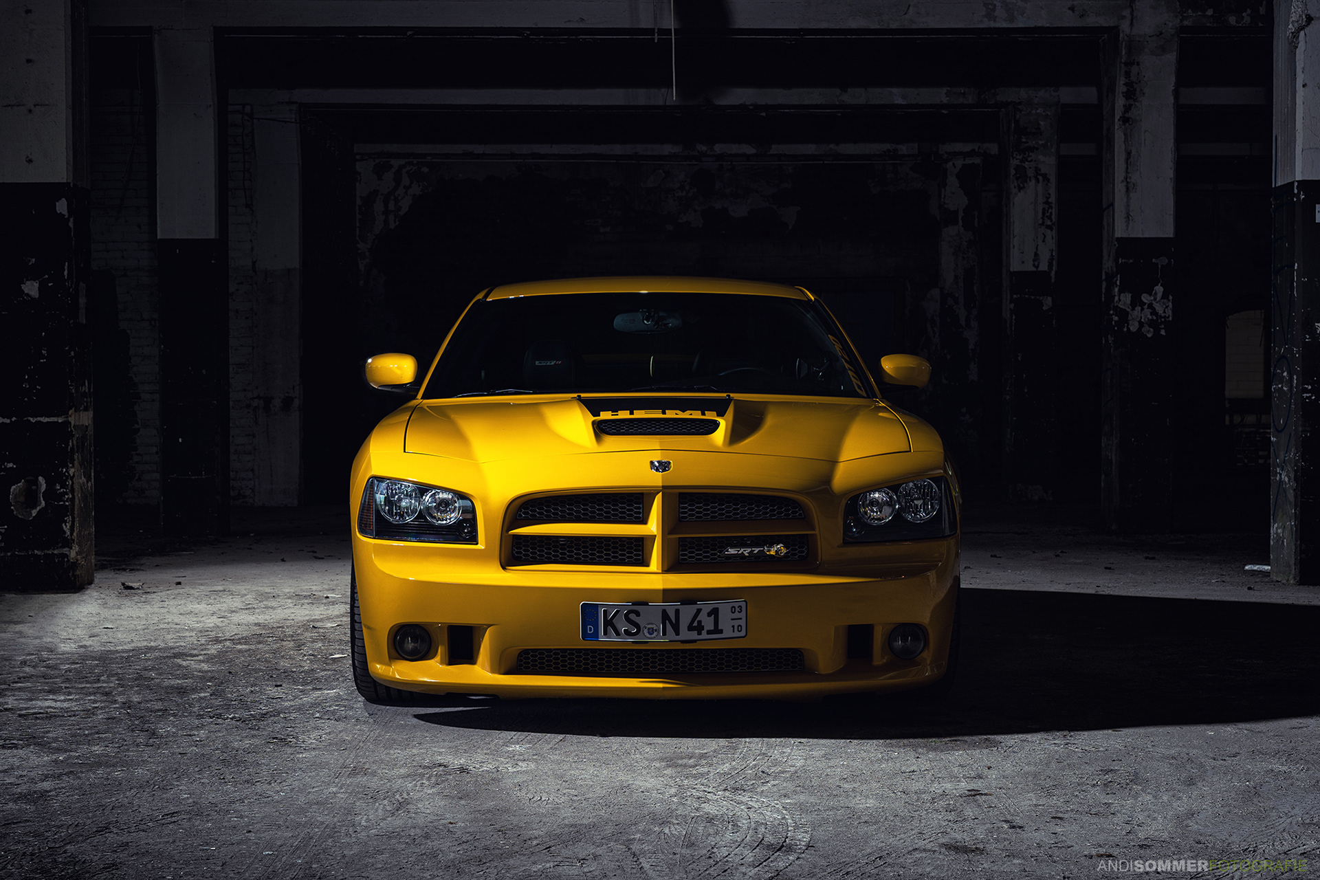 Dodge Charger 6.1 HEMI SRT8 SuperBee