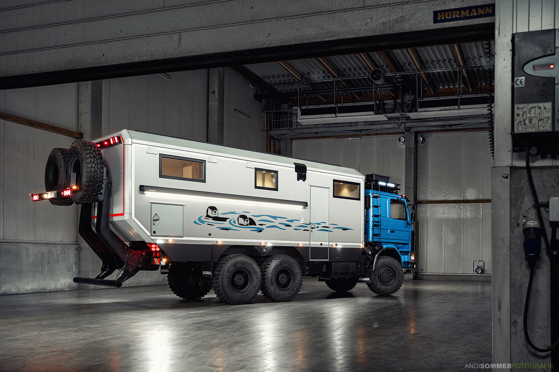 Scania R113H/360 6x6 L Expeditionsmobil