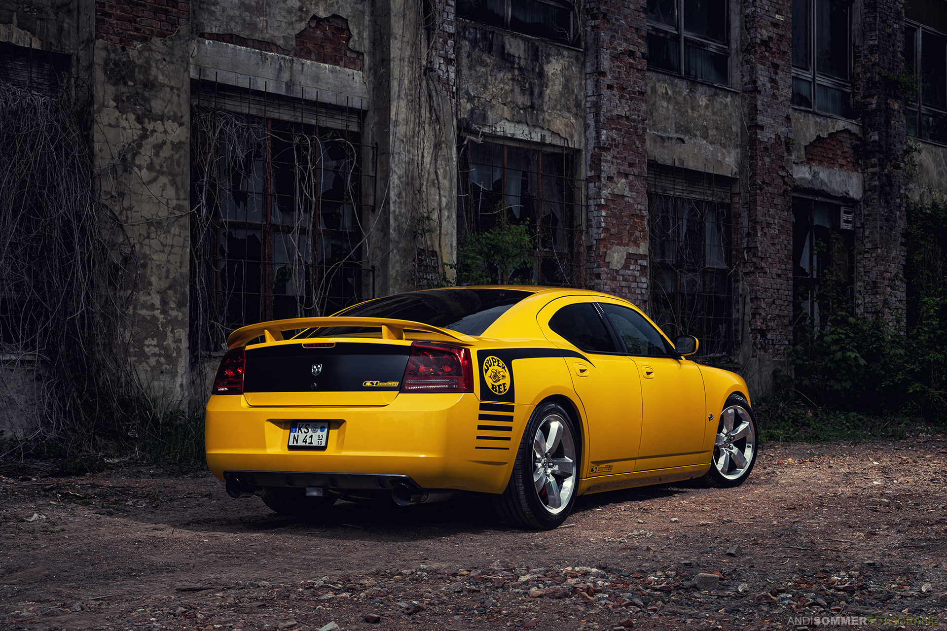 Dodge Charger 6.1 HEMI SRT8 SuperBee