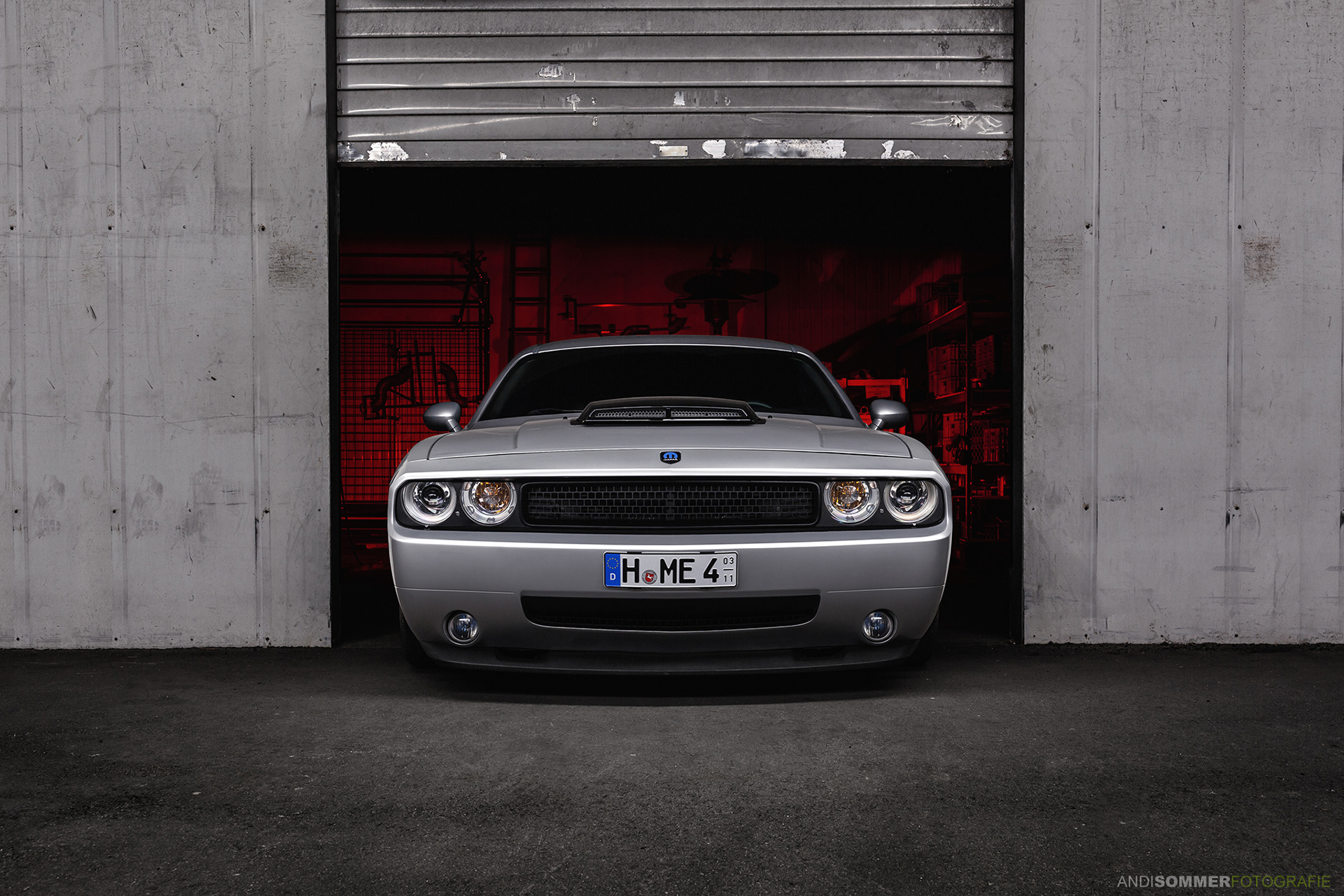 Dodge Challenger 6.1 HEMI SRT8