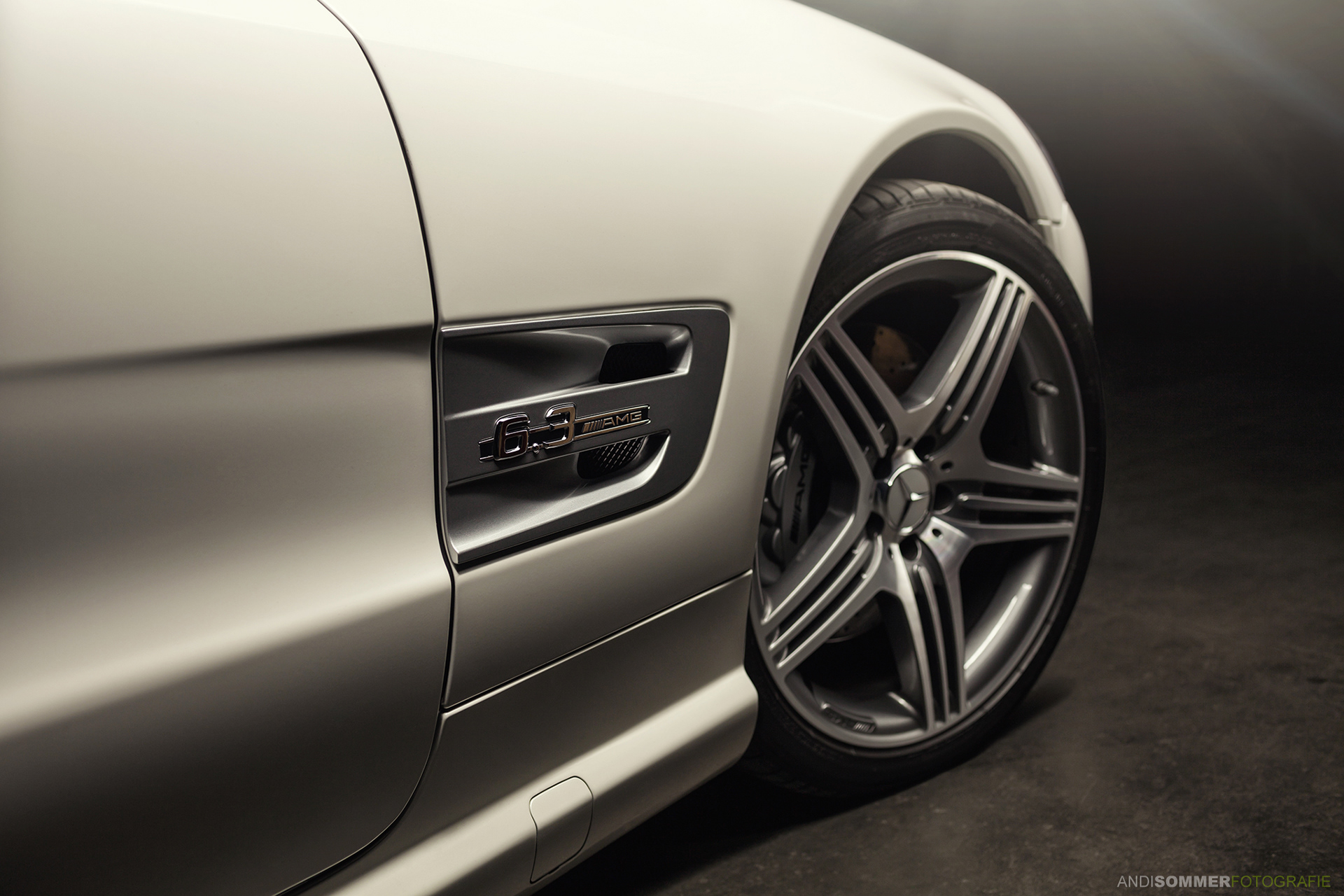 Mercedes-Benz SL 63 AMG (R-230)