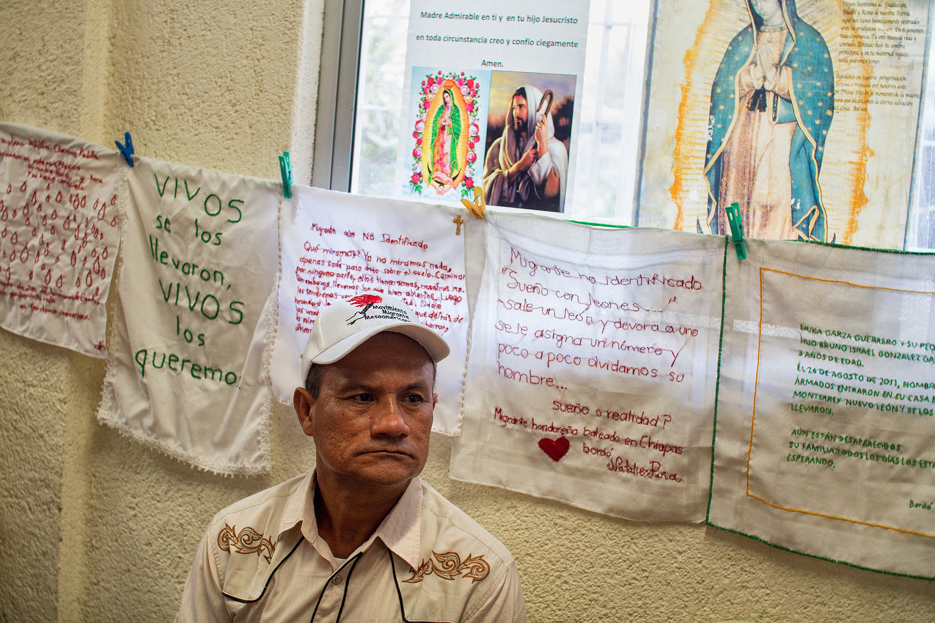 Familiares de migrantes centroamericanos desaparecidos en México se encuentran con madres de desaparecidos en Guadalupe, Nuevo León, el 19 de octubre de 2012. (Prometeo Lucero)
