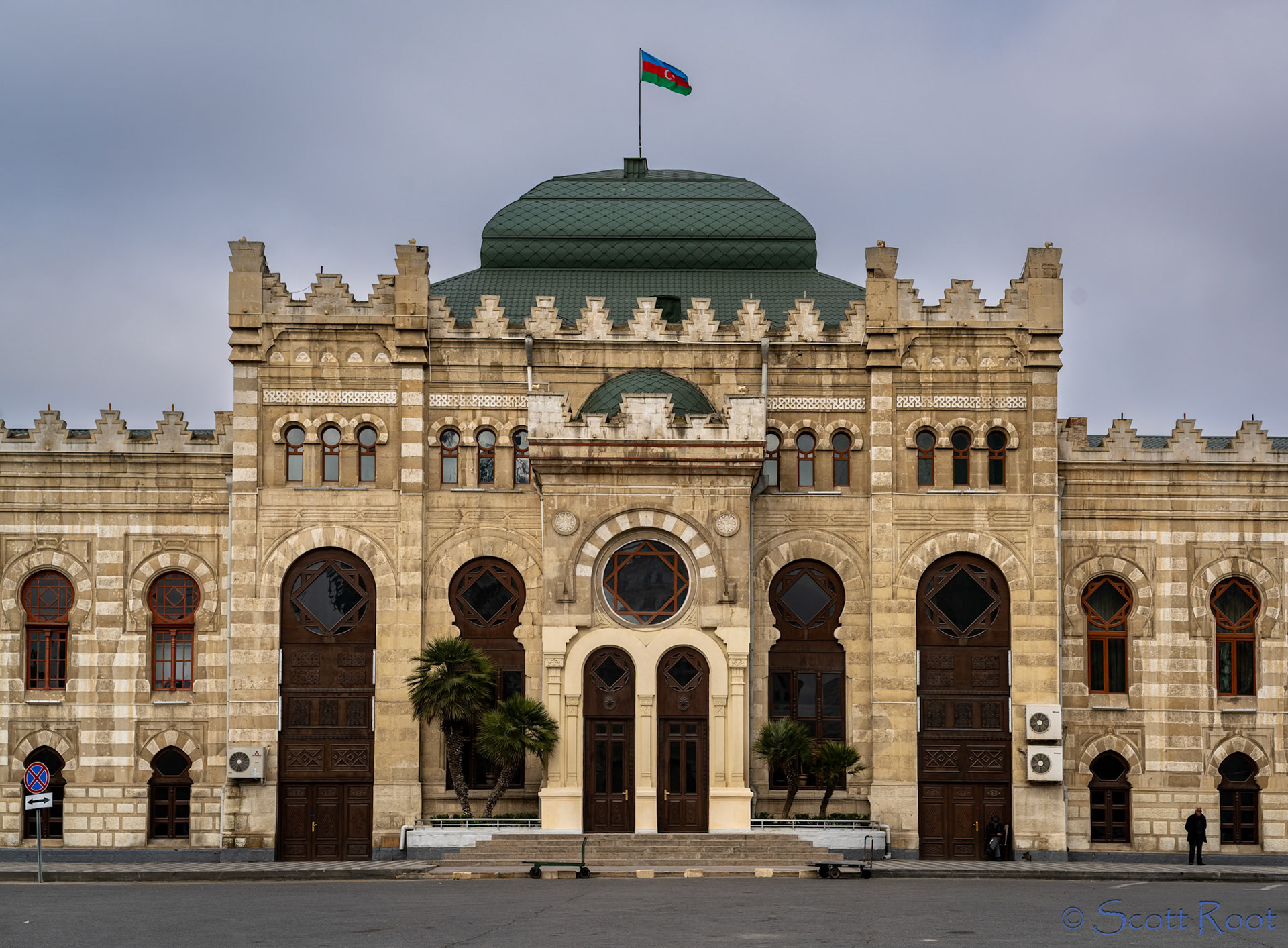 Baku Railway Station (Bakı Dəmir Yolu Vağzalı)