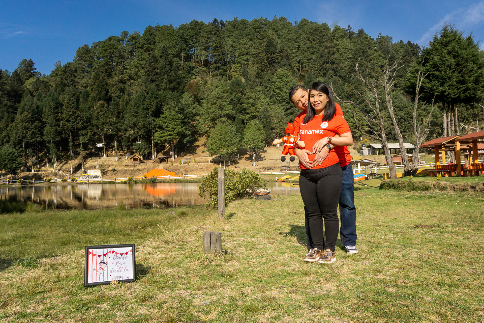 Sesión fotográfica de Sandy & Iván, maternidad en la marquesa.