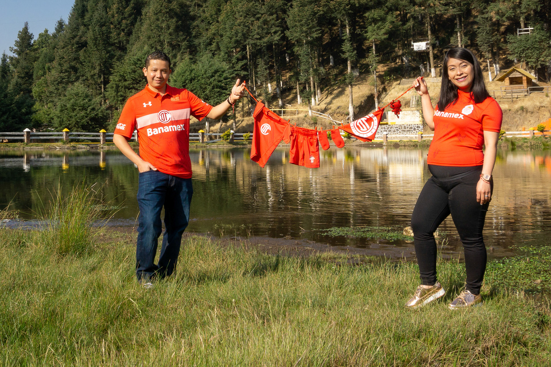Sesión fotográfica de Sandy & Iván, maternidad en la marquesa.