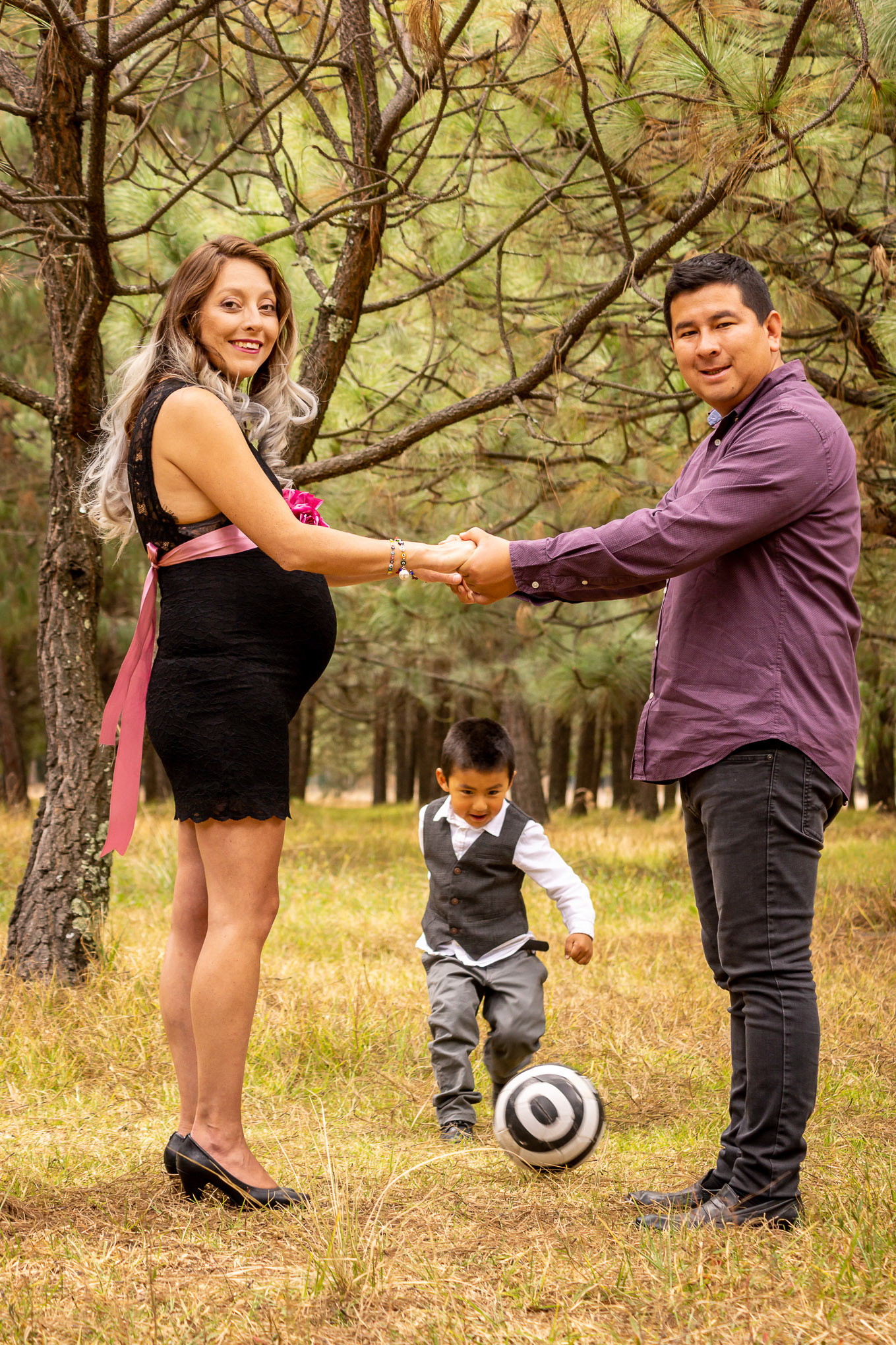 Sesión fotográfica de embarazo para la familia de Nallely