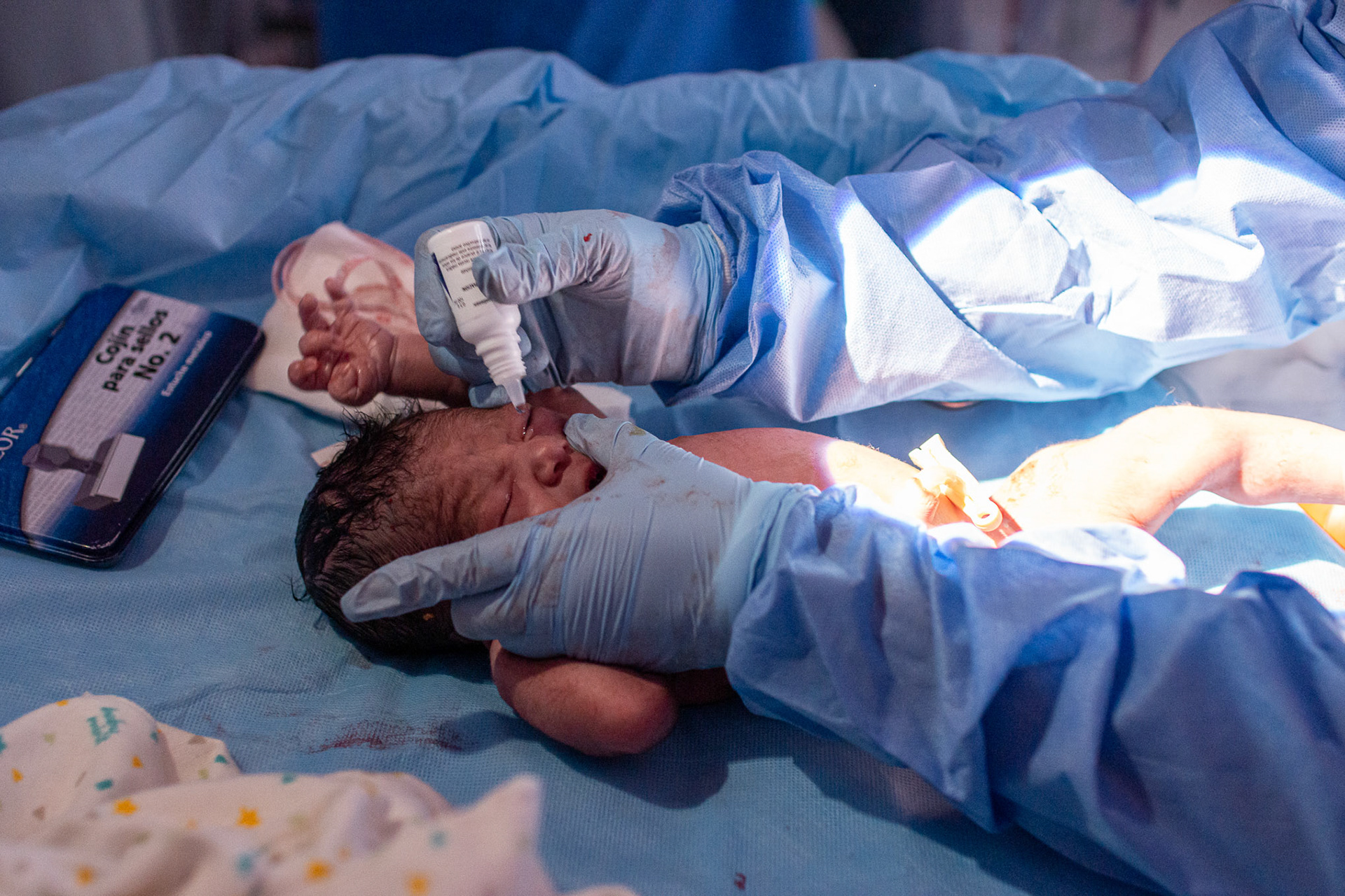 Didier Alberto Flores Gaytán, nació el 13 de enero de 2020 a las 5:29 horas con un peso de 2790 gramos y 49 cm de talla.

Apgar 8/9, capurro 39 semanas.