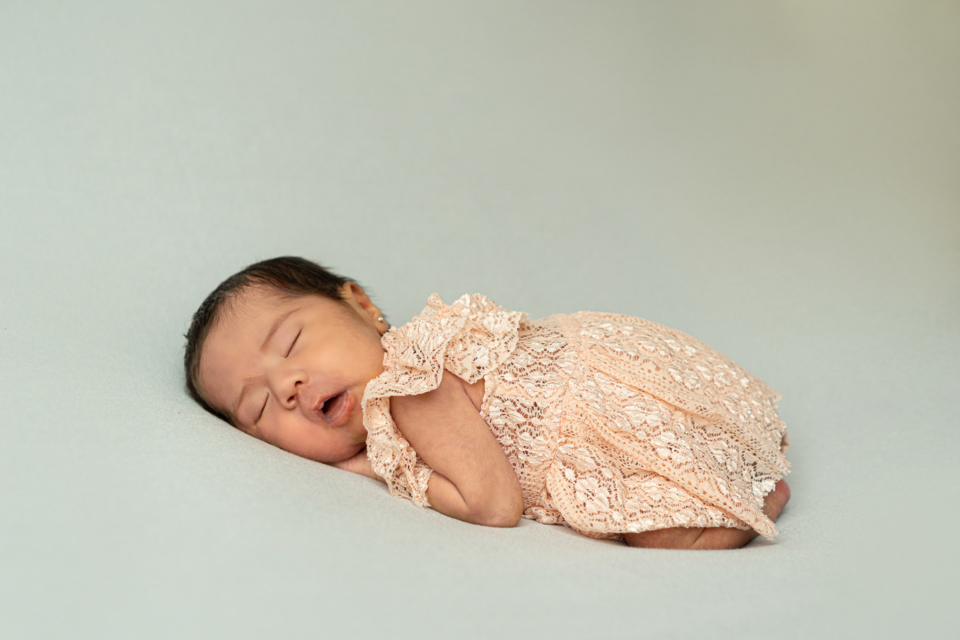 Sesión Fotográfica de recién nacido para Alejandra