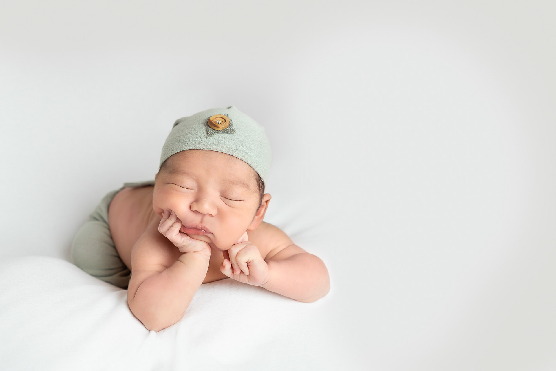 Sesión fotografica de recién nacido (New Born) para Giuseppe