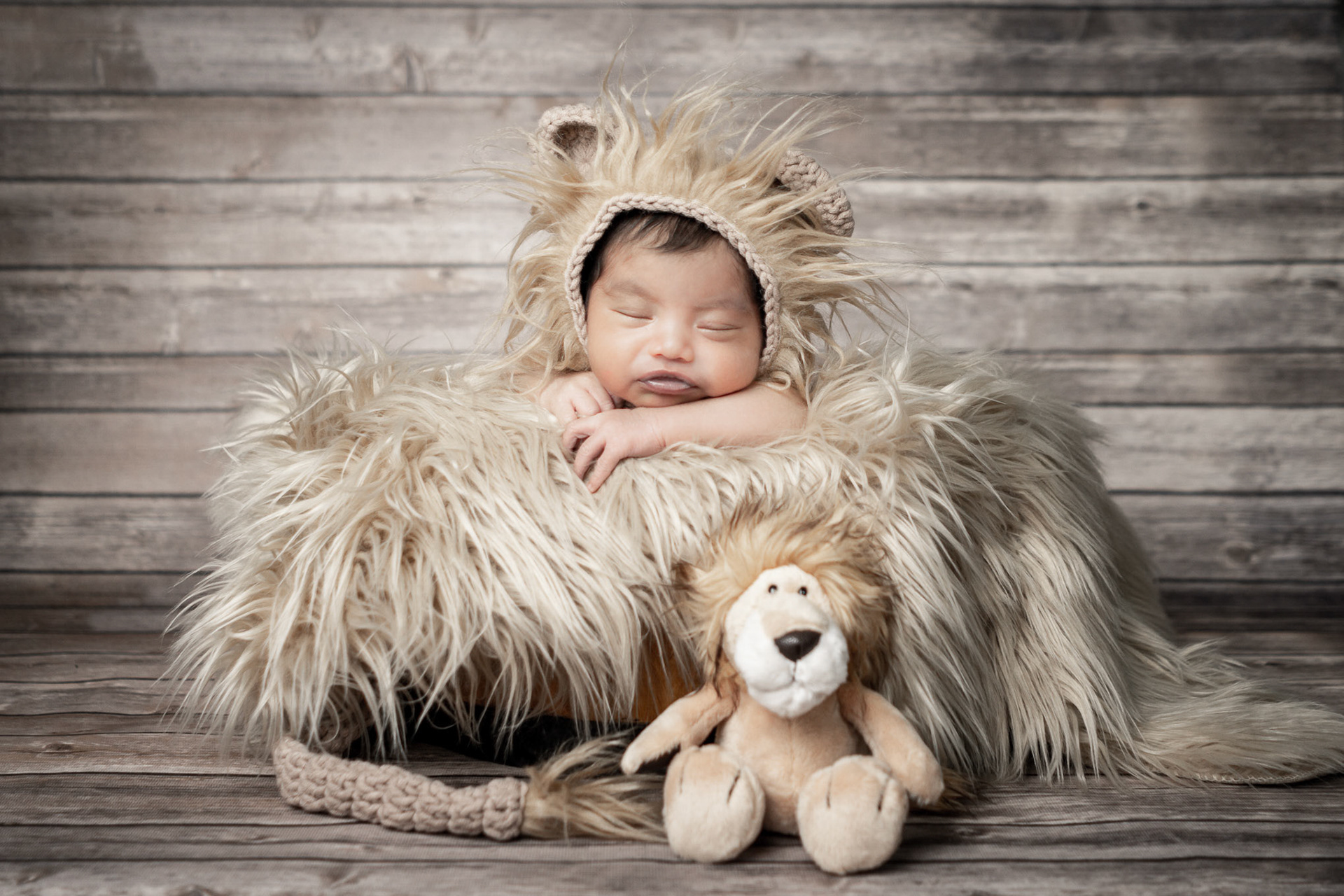 Sesión fotográfica de Leonardo Aarón a sus 13 días de nacido.