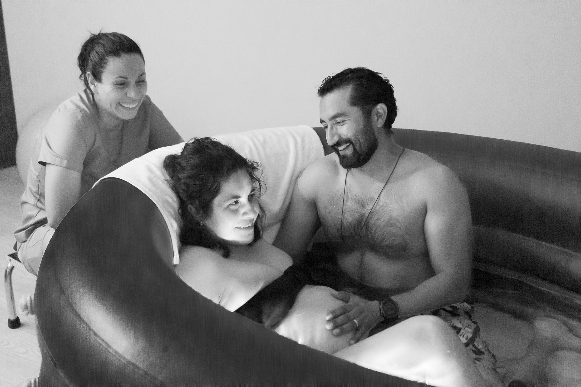 Ana Loretta Lara Fuentes, nació el 28 de diciembre de 2019 a las 8:09 horas con un peso de 3280 gramos y 51 cm de talla.