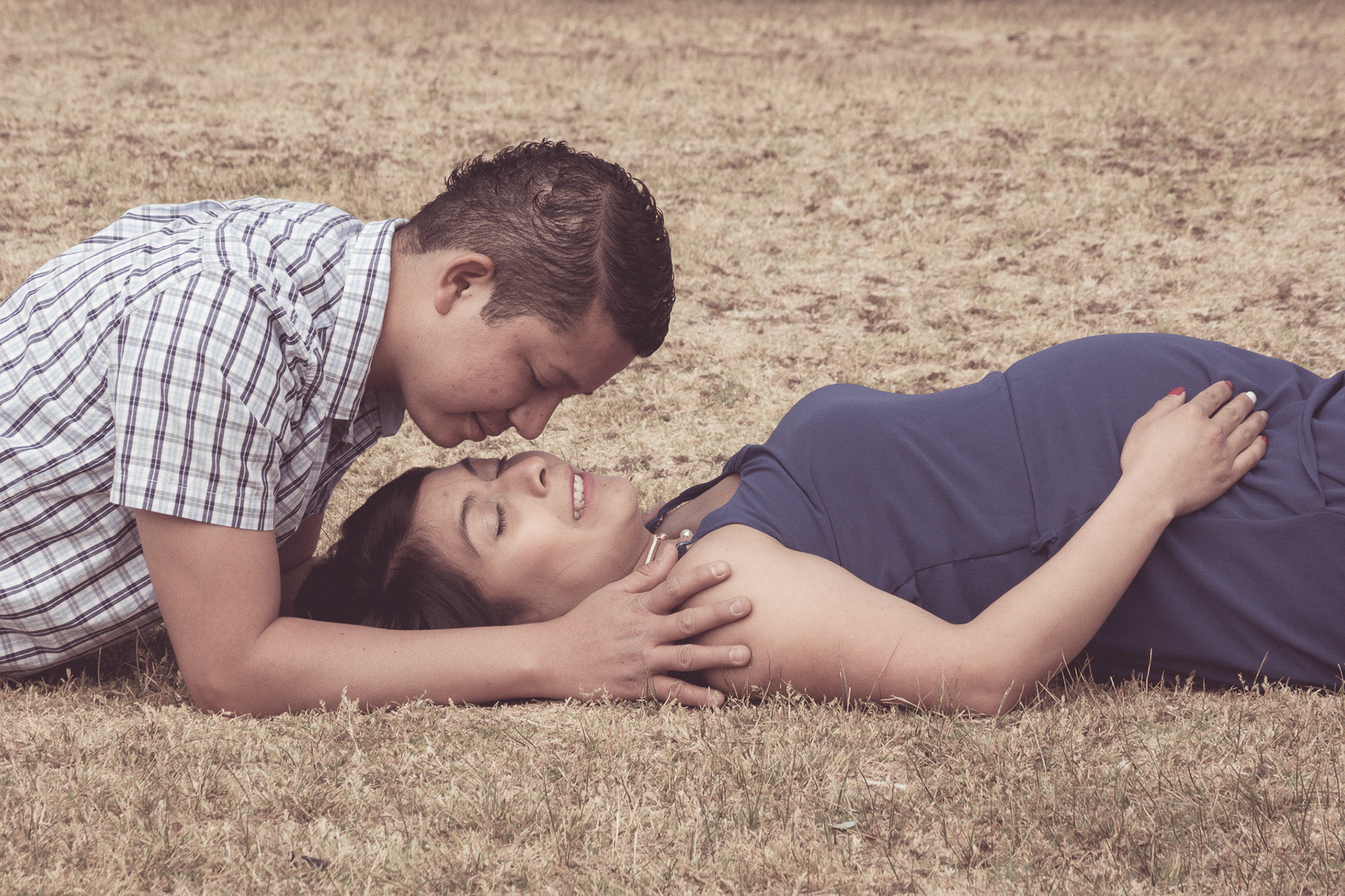 Sesión fotográfica de Sandy & Iván, maternidad en la marquesa.