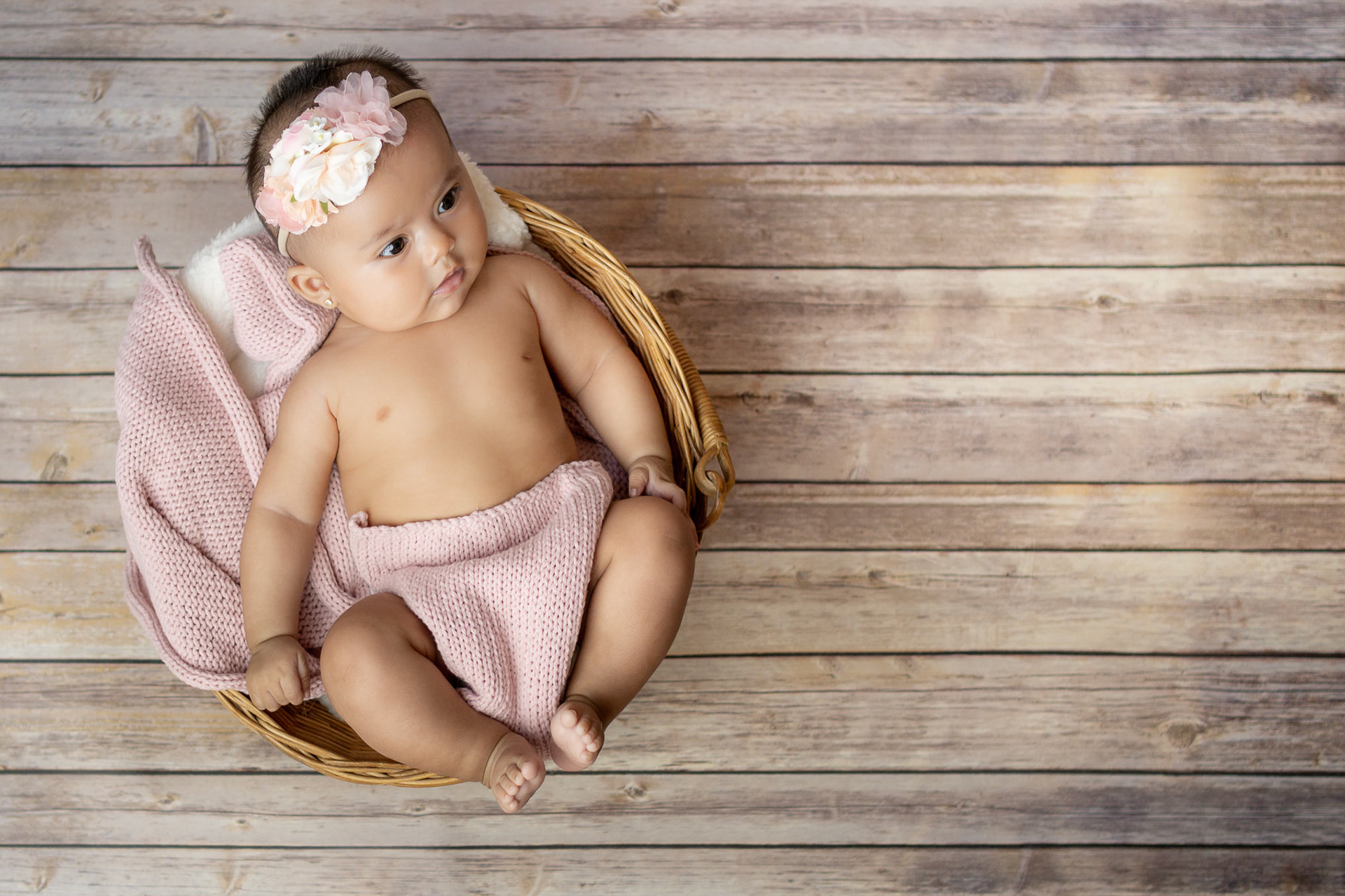 Sesión de recién nacido para Dana Valentina a sus 3 meses de edad.