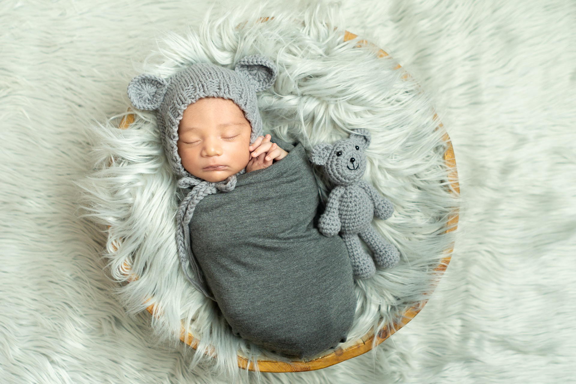 Sesión fotográfica de Recién Nacido (New Born) para Osmarc a sus 11 días de edad.