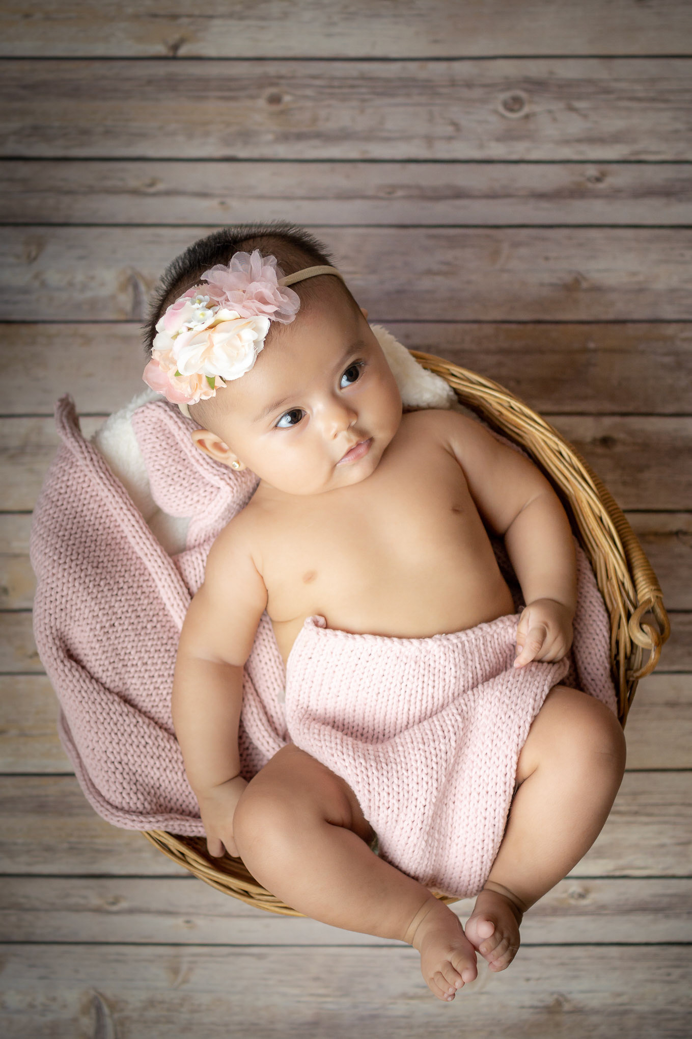 Sesión de recién nacido para Dana Valentina a sus 3 meses de edad.