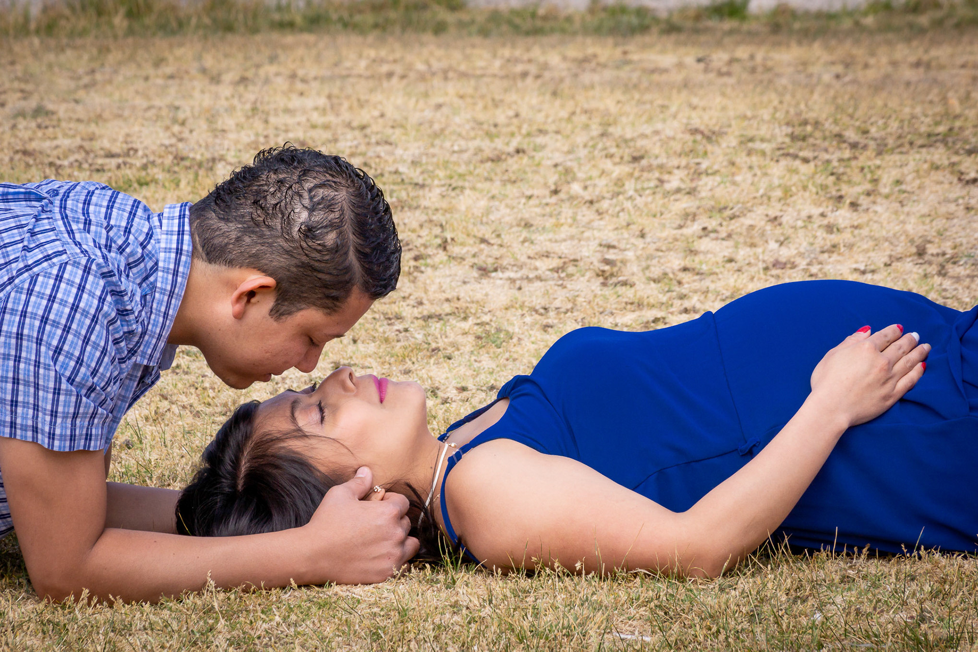 Sesión fotográfica de Sandy & Iván, maternidad en la marquesa.