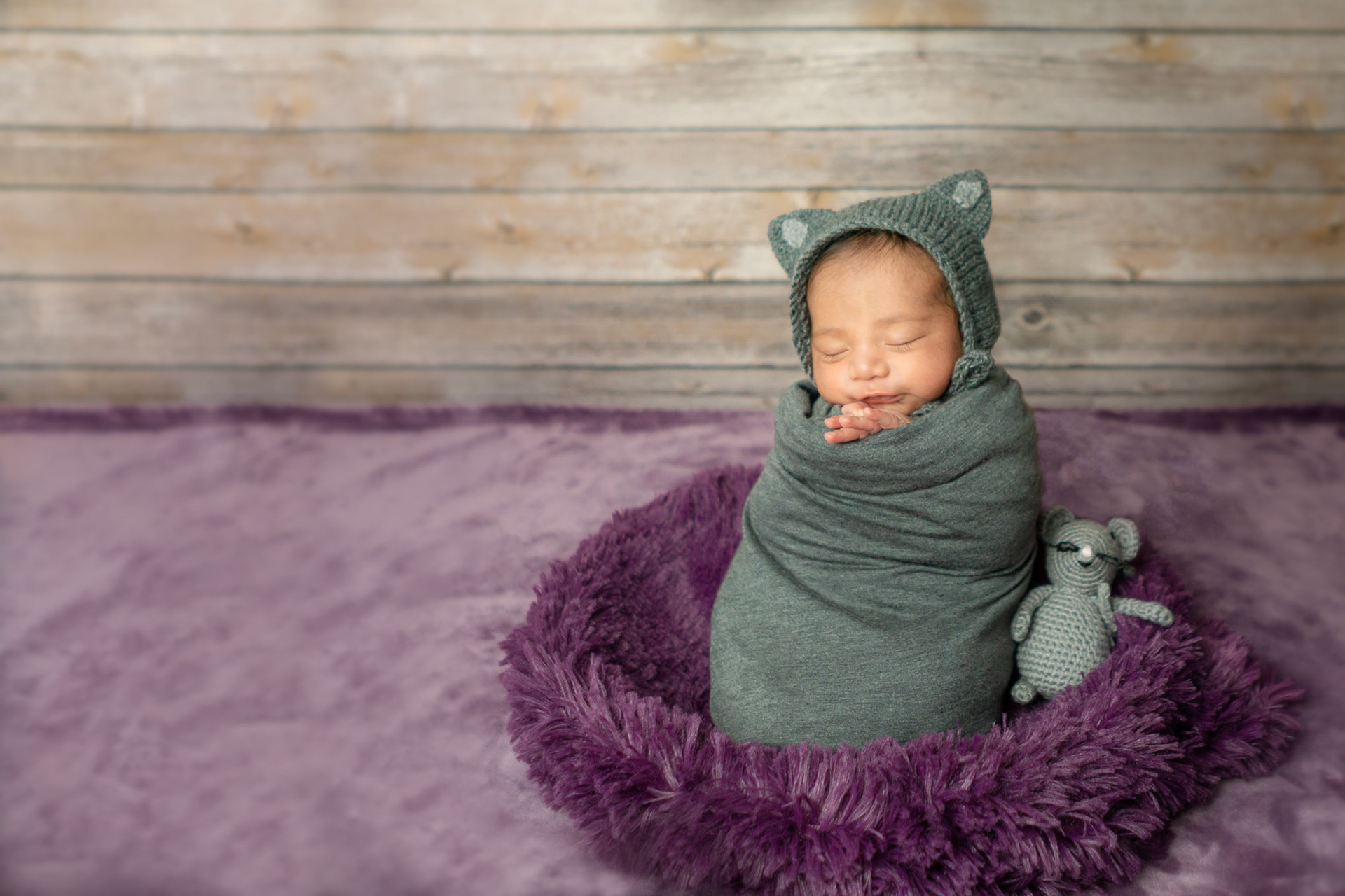 Sesión fotográfica de Recién Nacido (New Born) para Osmarc a sus 11 días de edad.