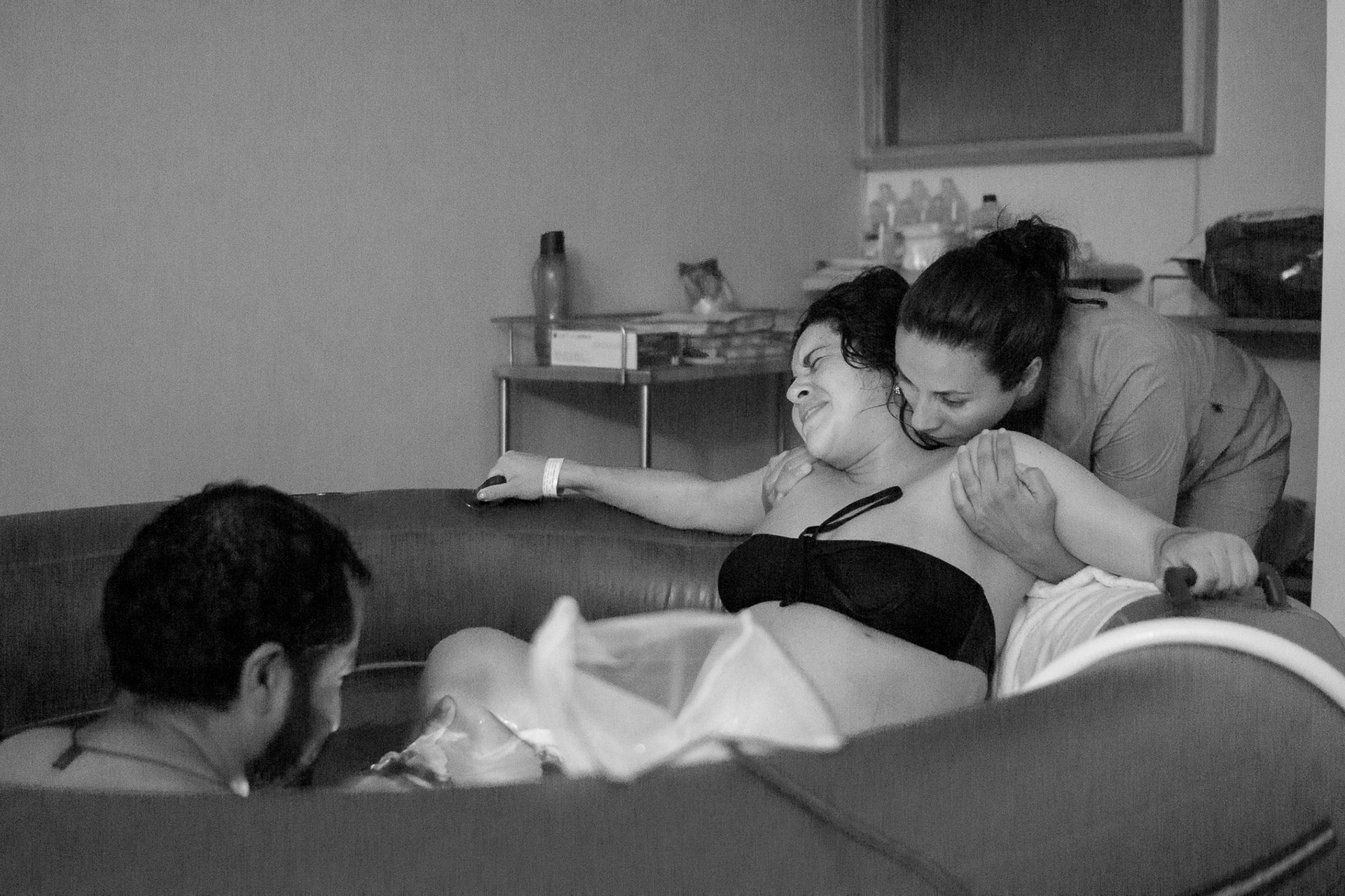 Ana Loretta Lara Fuentes, nació el 28 de diciembre de 2019 a las 8:09 horas con un peso de 3280 gramos y 51 cm de talla.