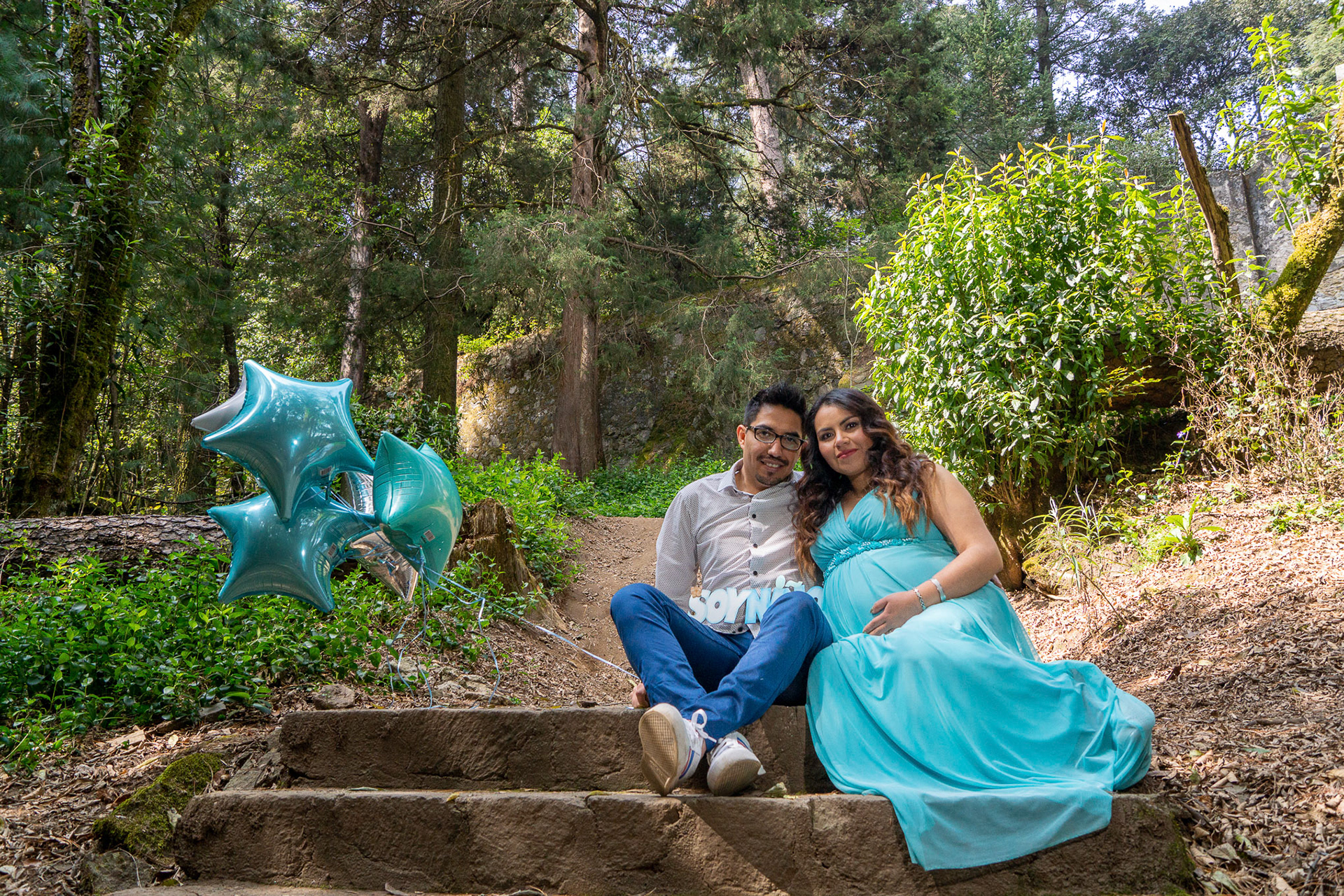 Sesión de maternidad para Adriana y Diego en el Desierto de los Leones, CDMX