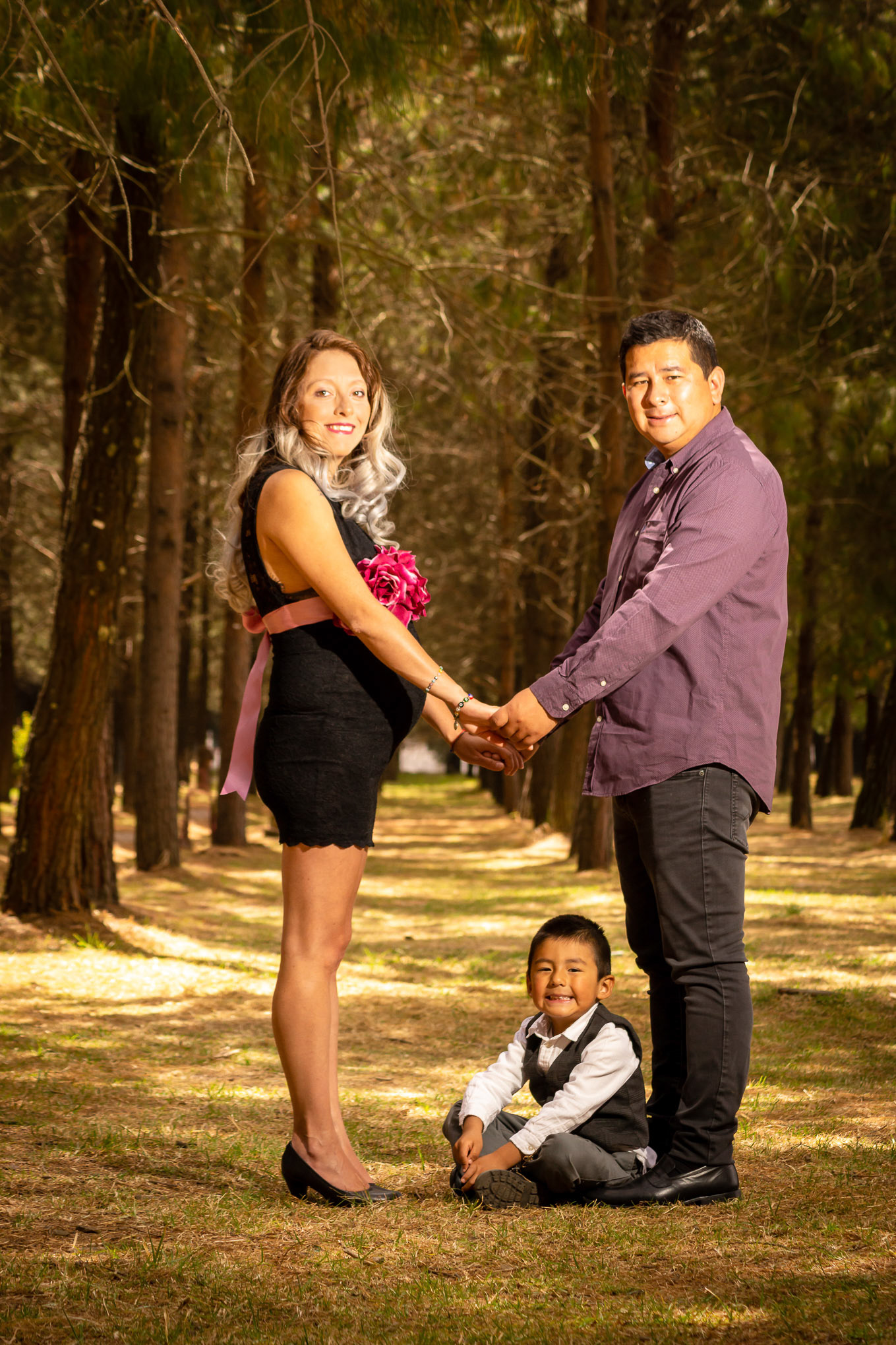 Sesión fotográfica de embarazo para la familia de Nallely