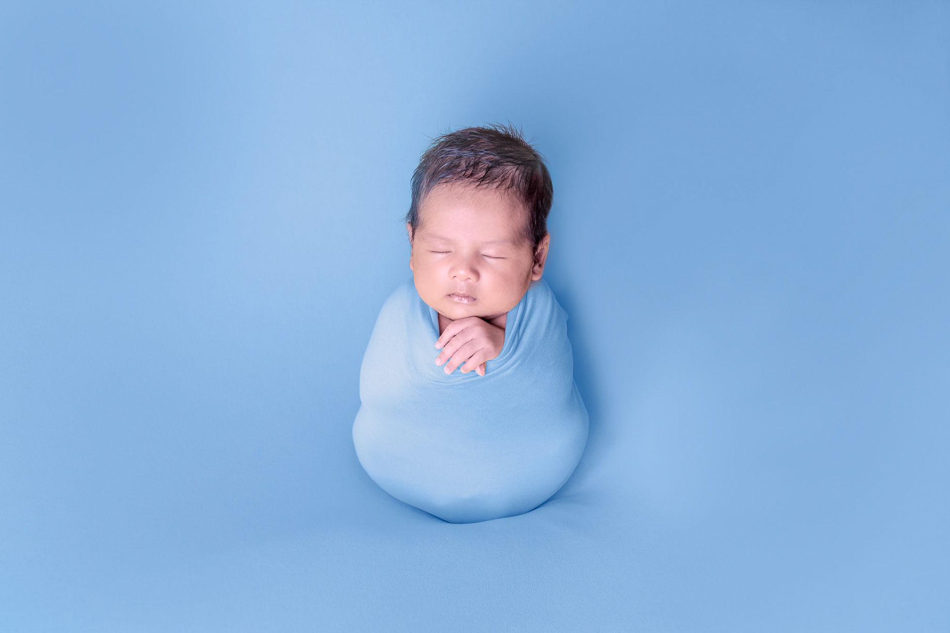 Sesión de recién nacido para Roberto.