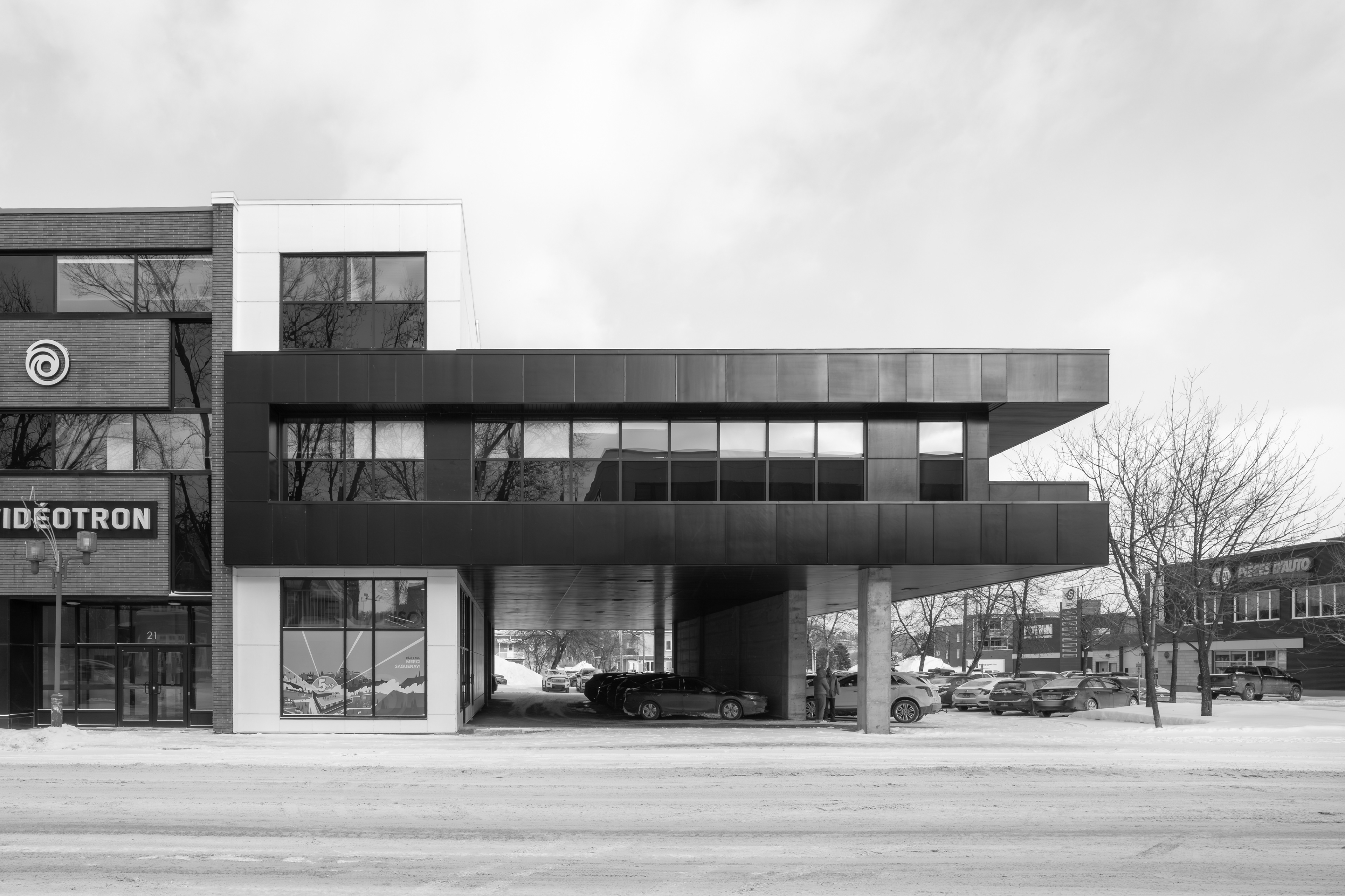 Architecture contemporaine du bâtiment Ubisoft Saguenay