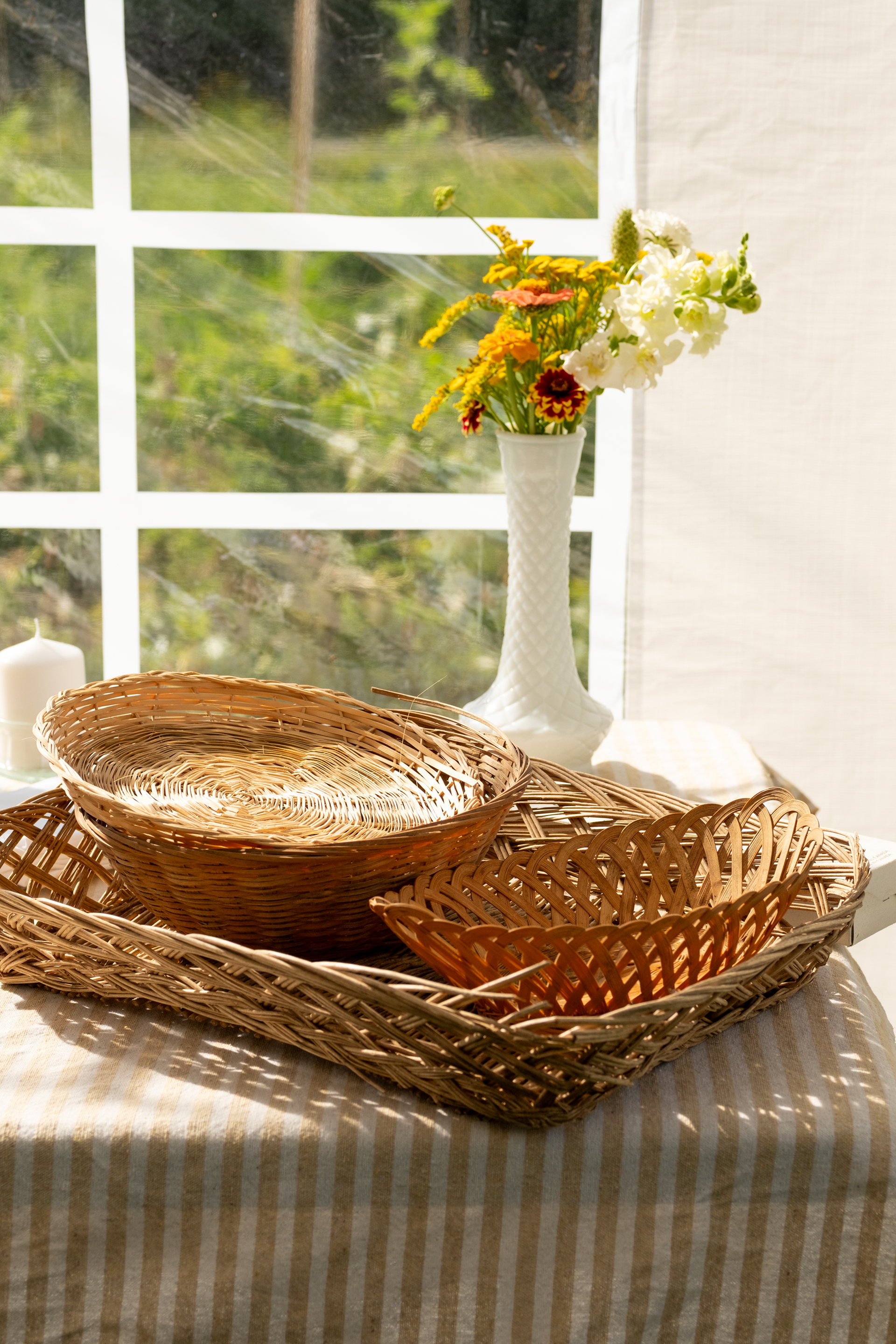 arrangement floraux sous le chapiteau