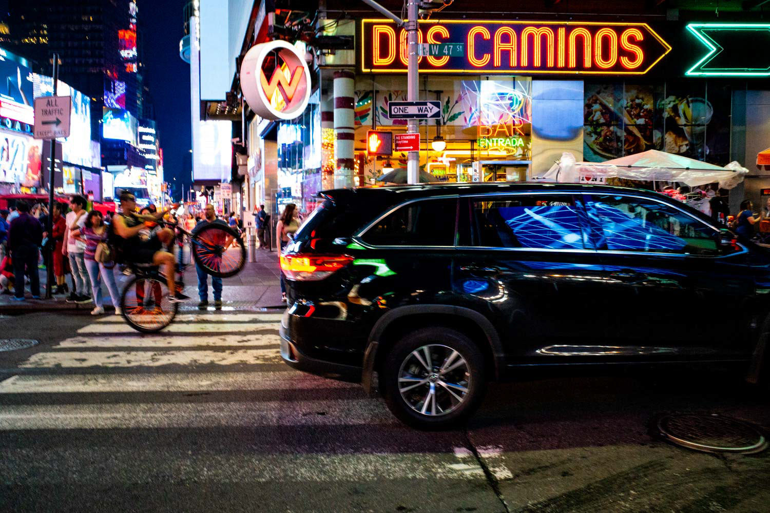 Dos caminos One way