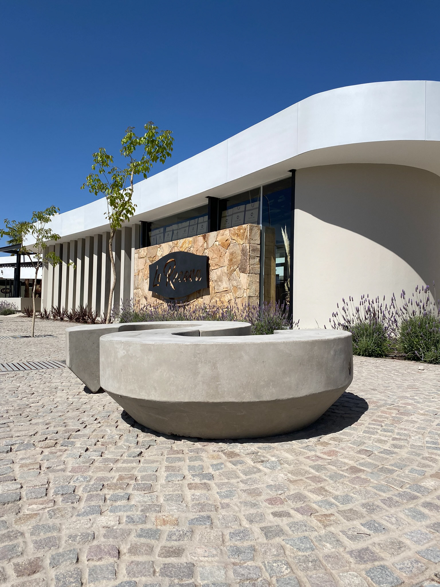 DISEÑO ASIENTOS HORMIGON | LA RECOVA  | 2023