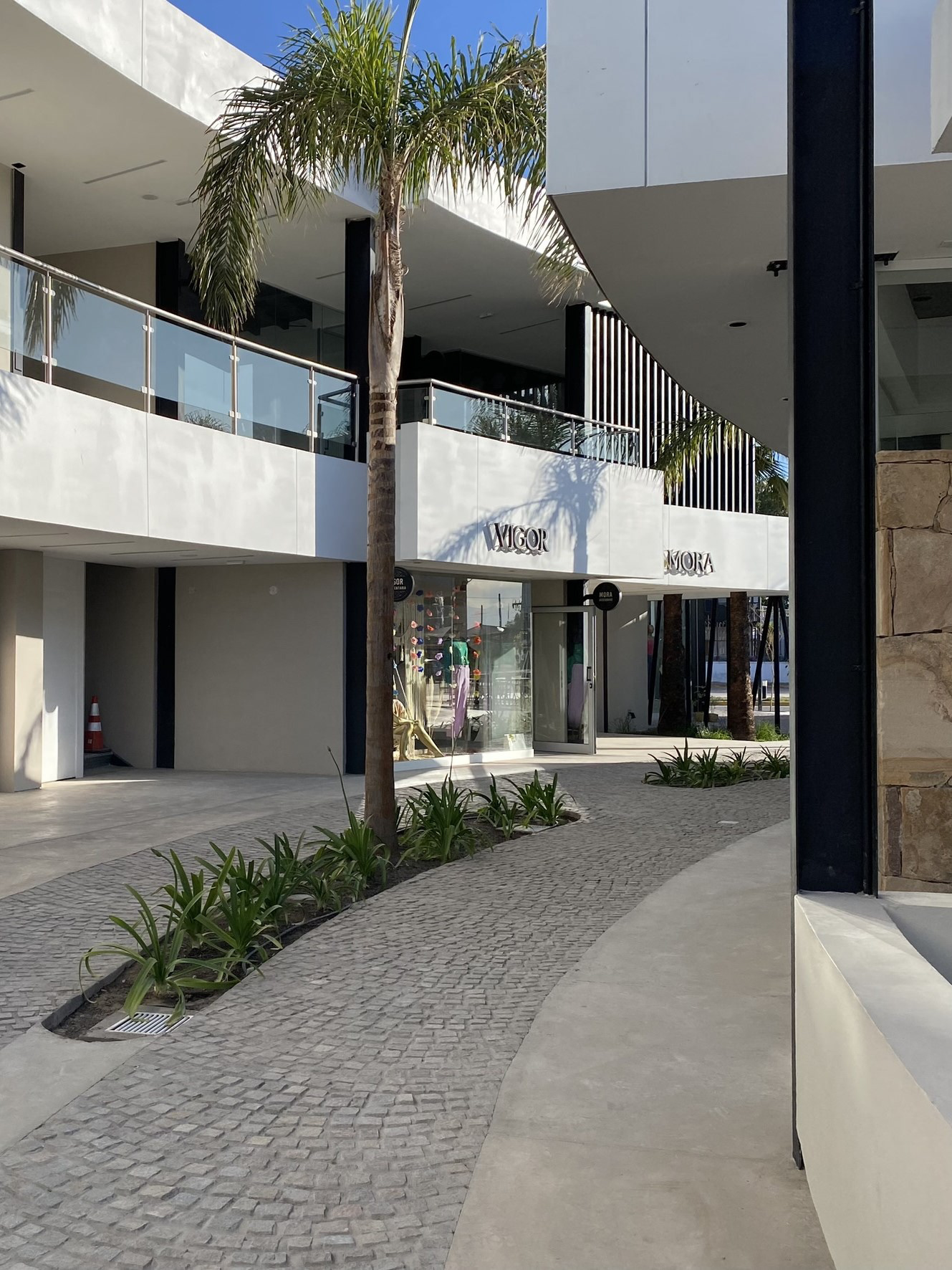  EXTERIORES | LA RECOVA  | 2023