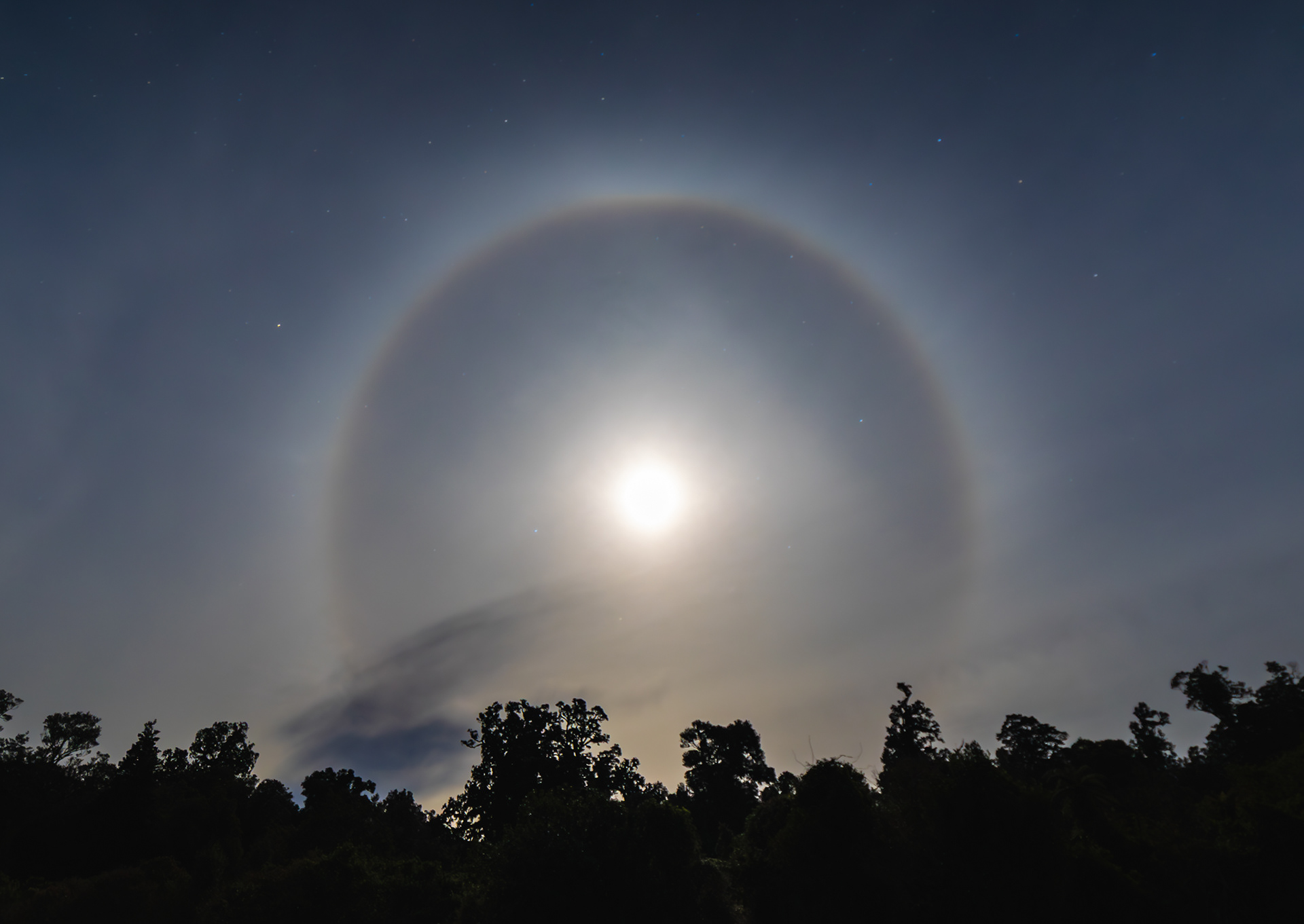 © Darren Creighton Photography  |  South Westland  |  Lunar Halo