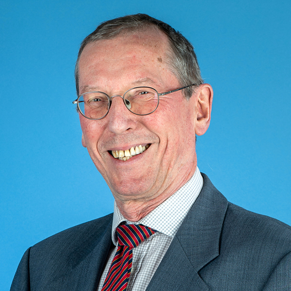 Dr. Konrad Simon Entwicklungschef